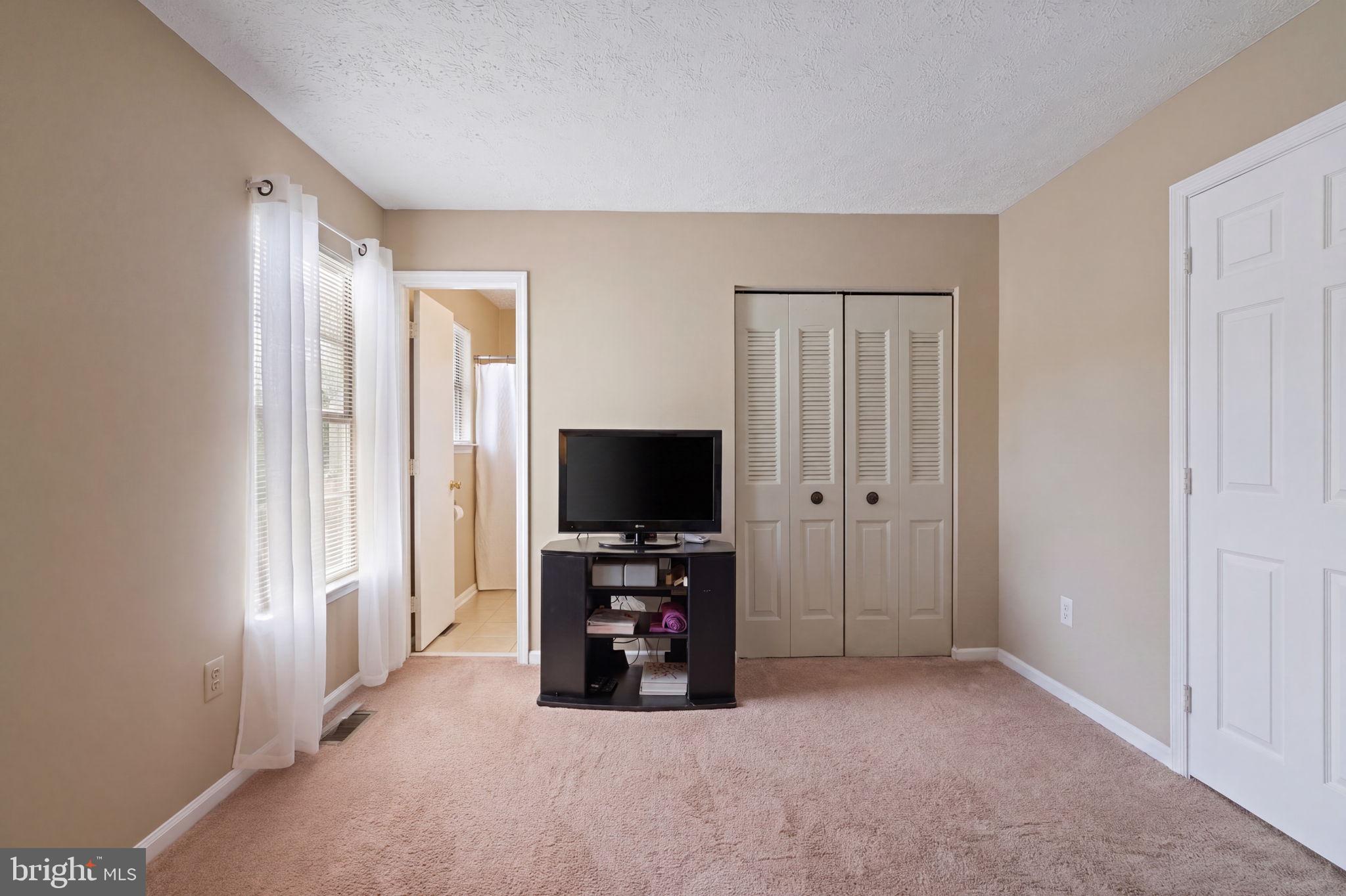 VILLAGES OF SALEM STATION - Residential