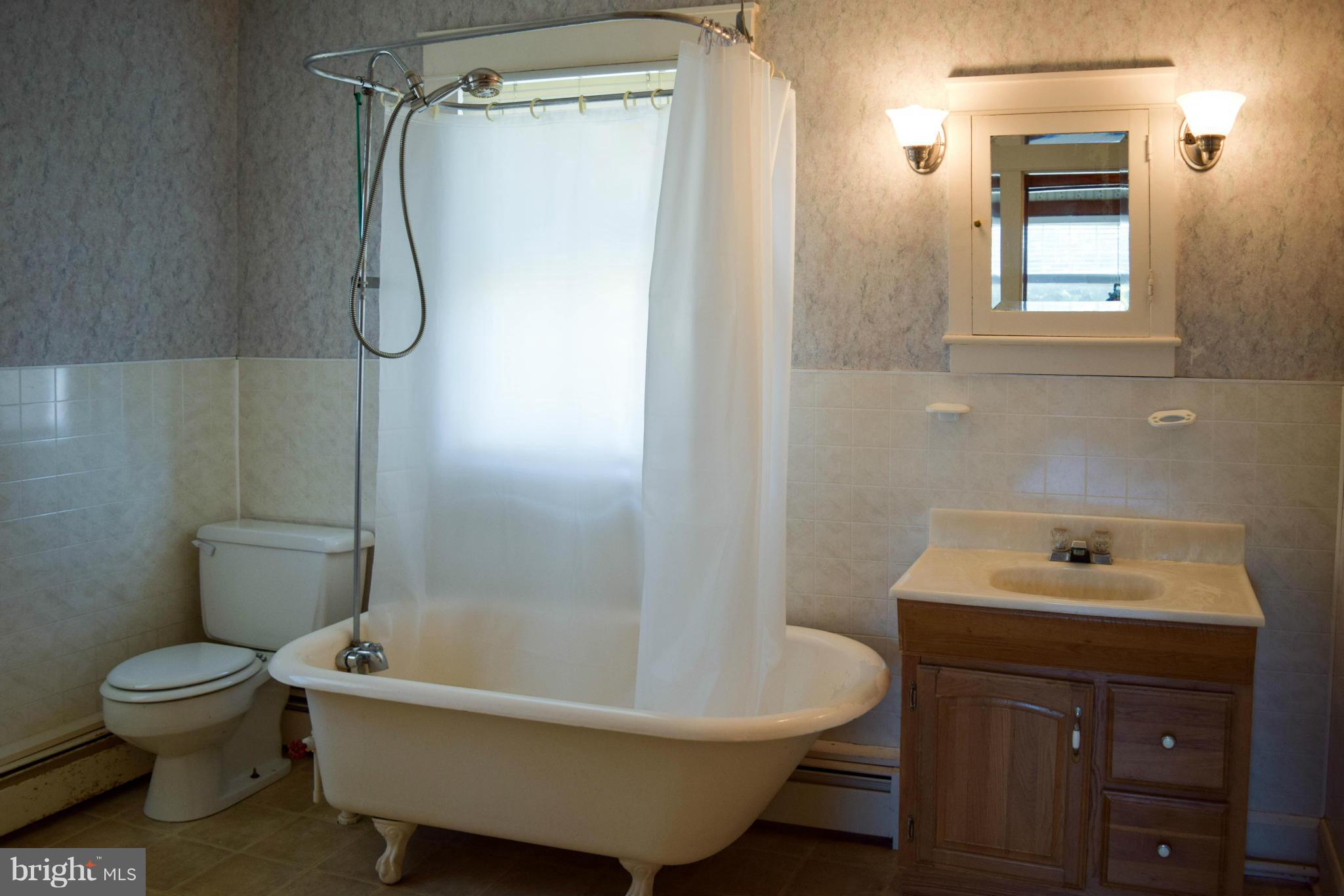 JARRETTSVILLE - Residential