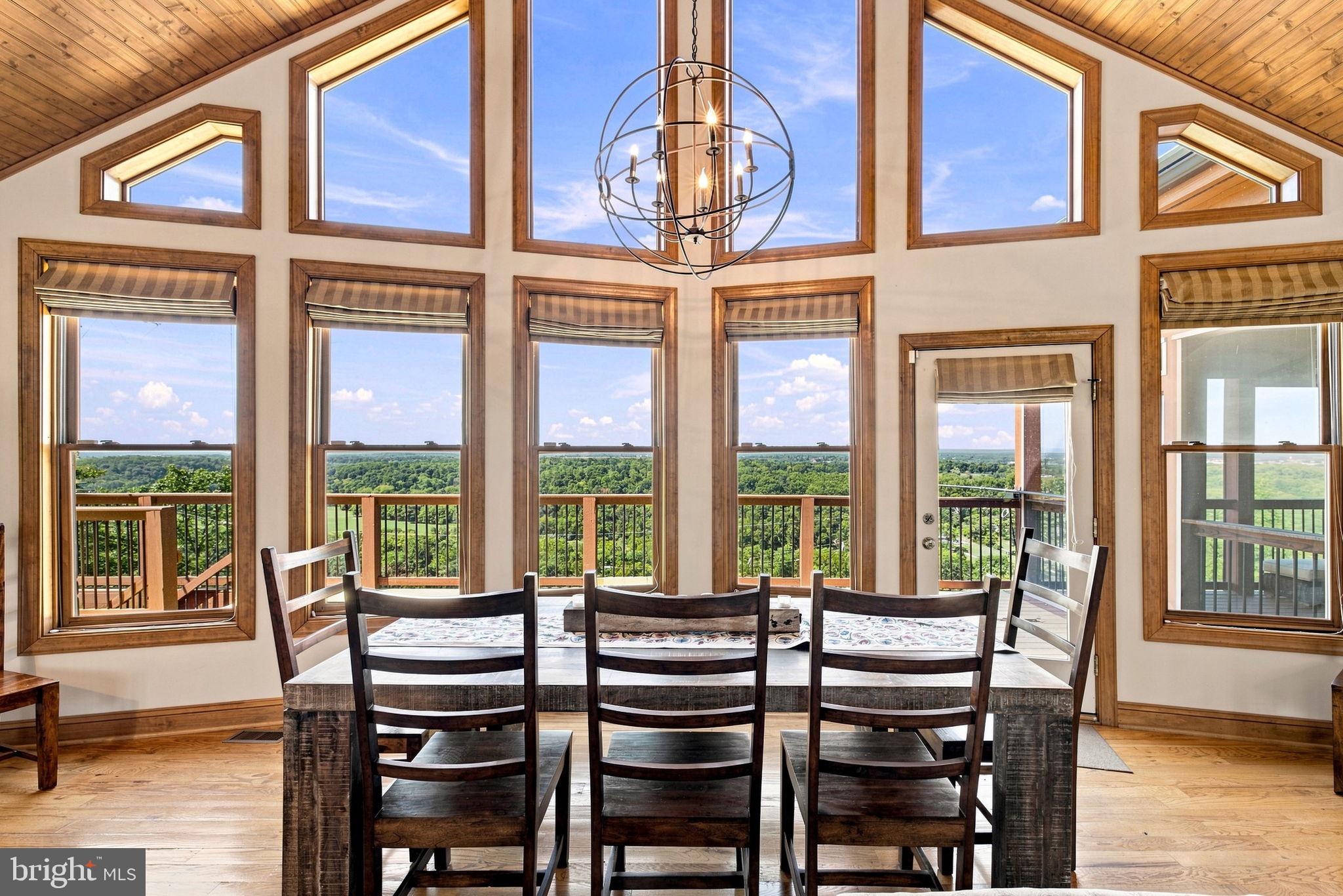 80 MOUNTAINSIDE COURT