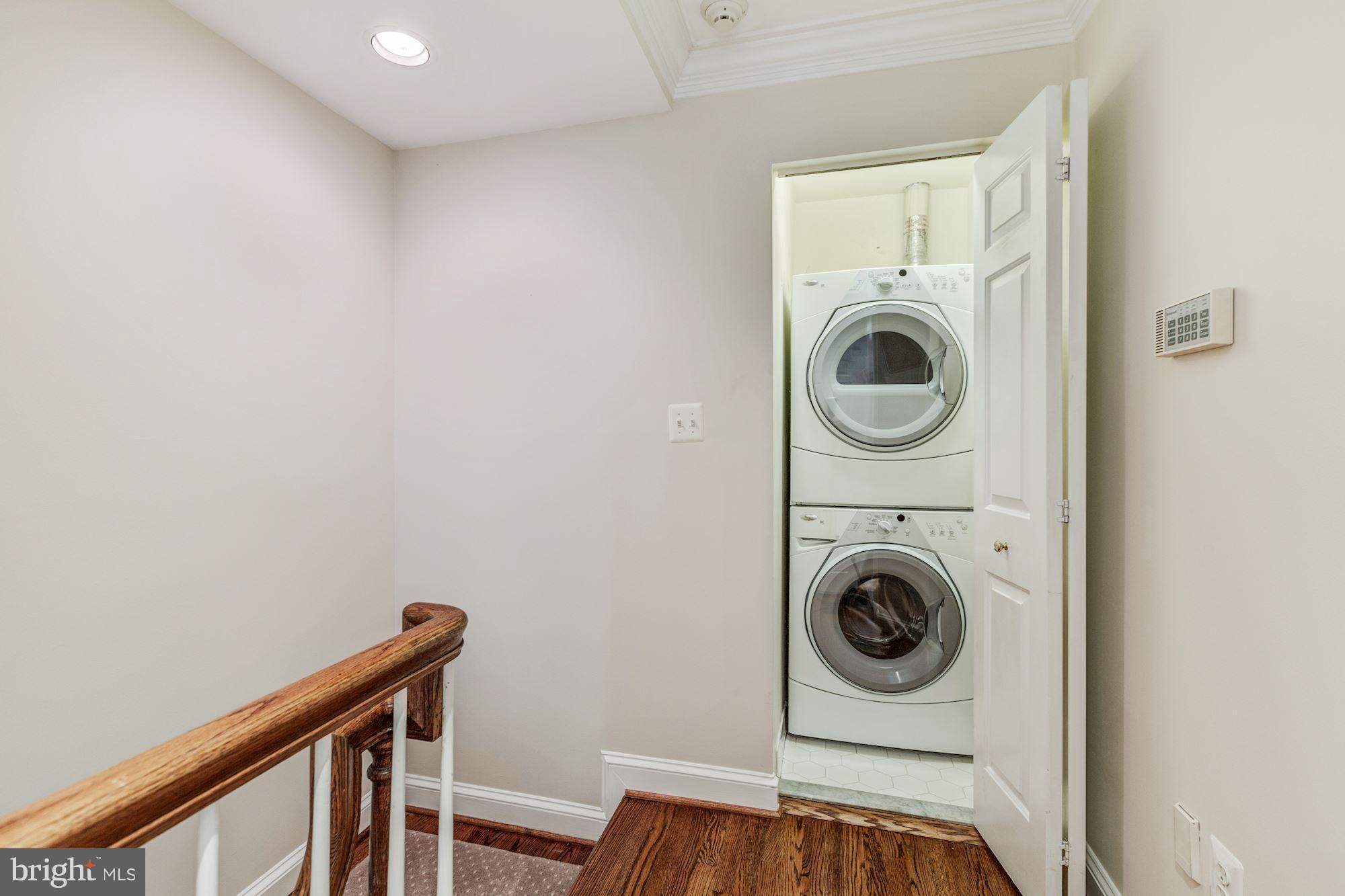 HARBORSIDE - Residential Lease