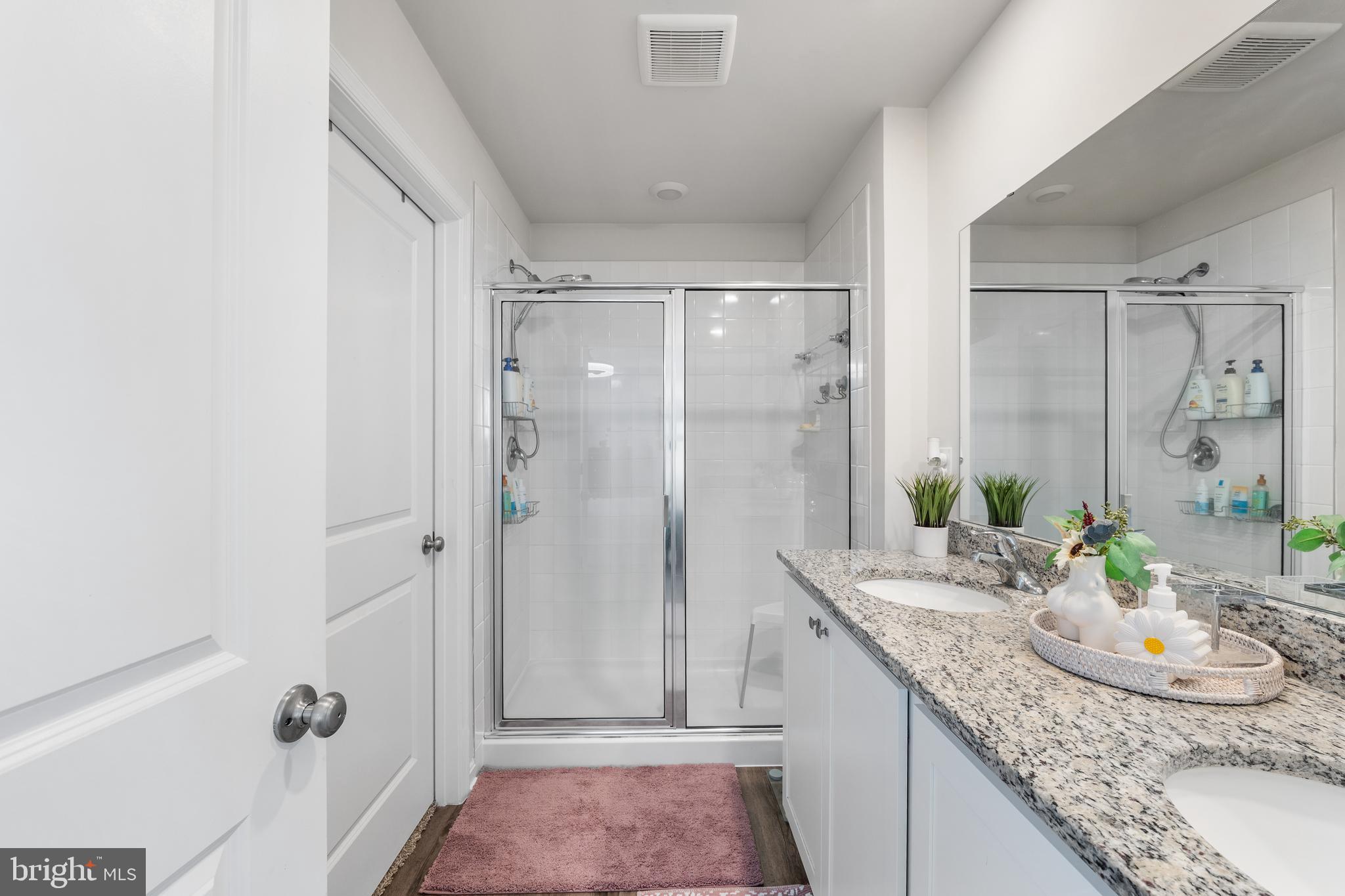 PINEGROVE - Residential