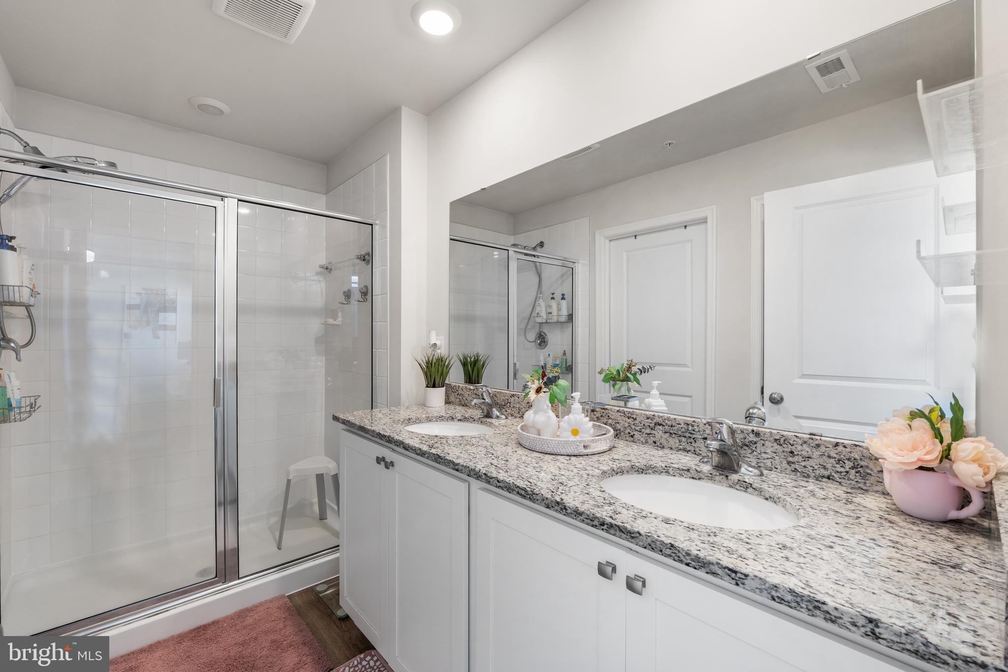 PINEGROVE - Residential