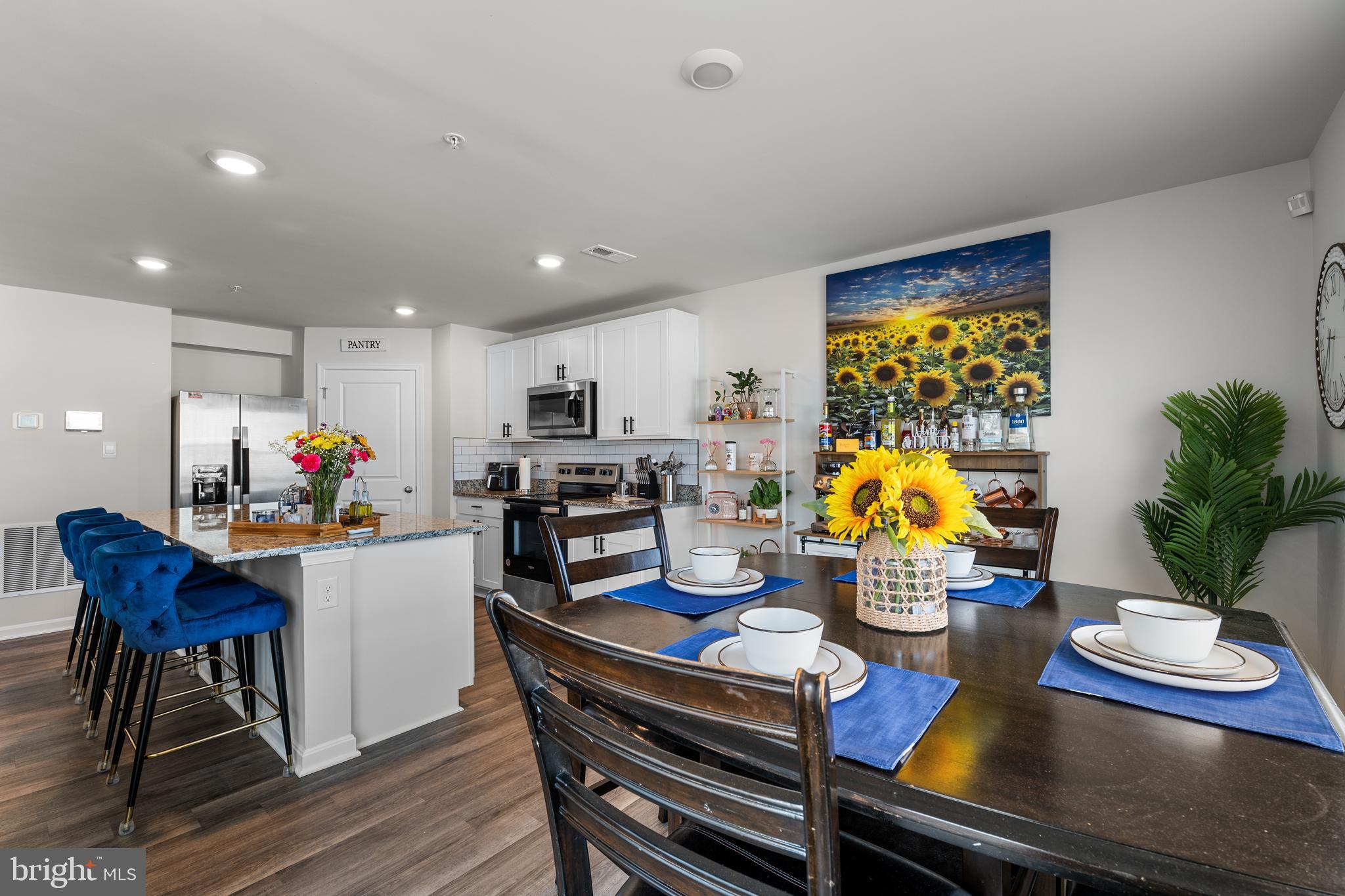 PINEGROVE - Residential