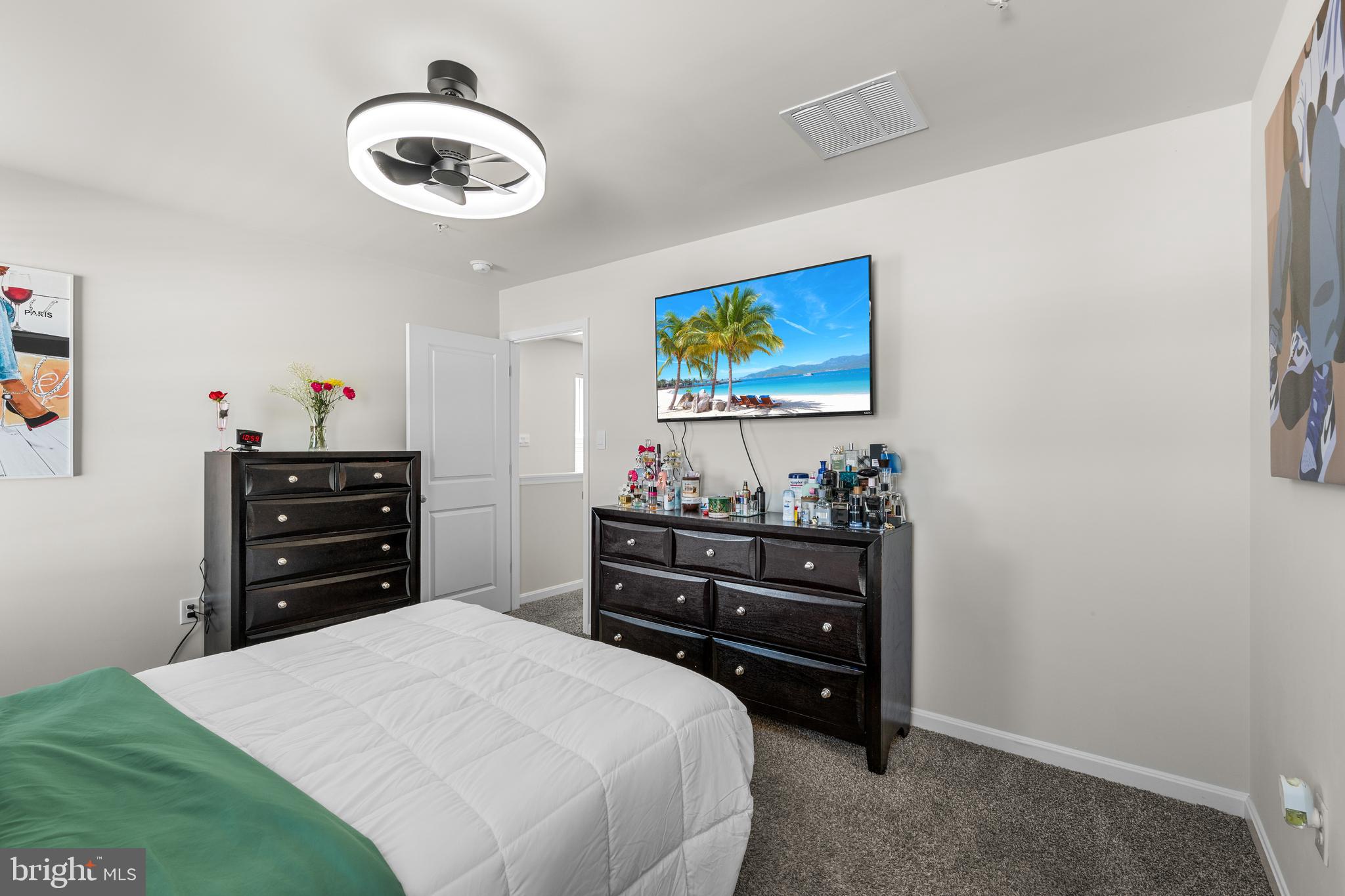 PINEGROVE - Residential