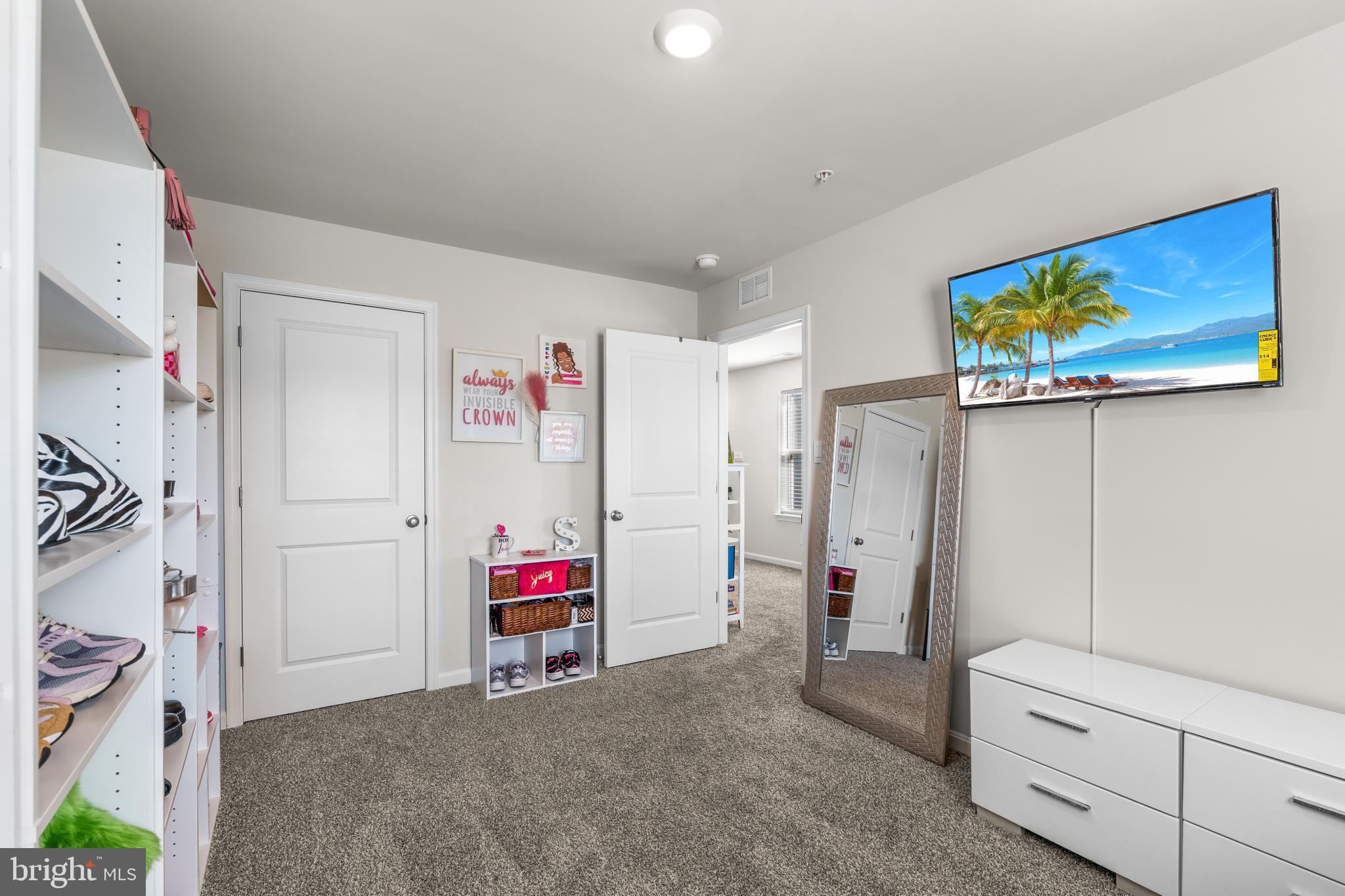 PINEGROVE - Residential