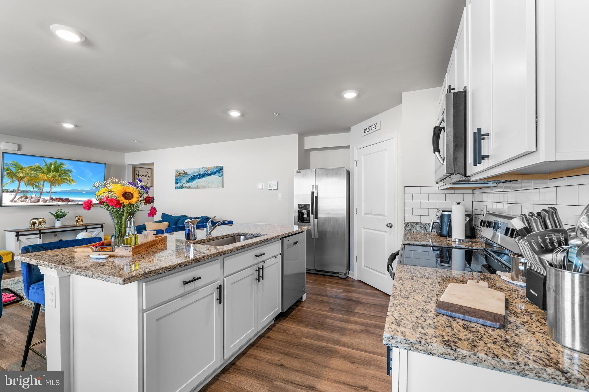 PINEGROVE - Residential