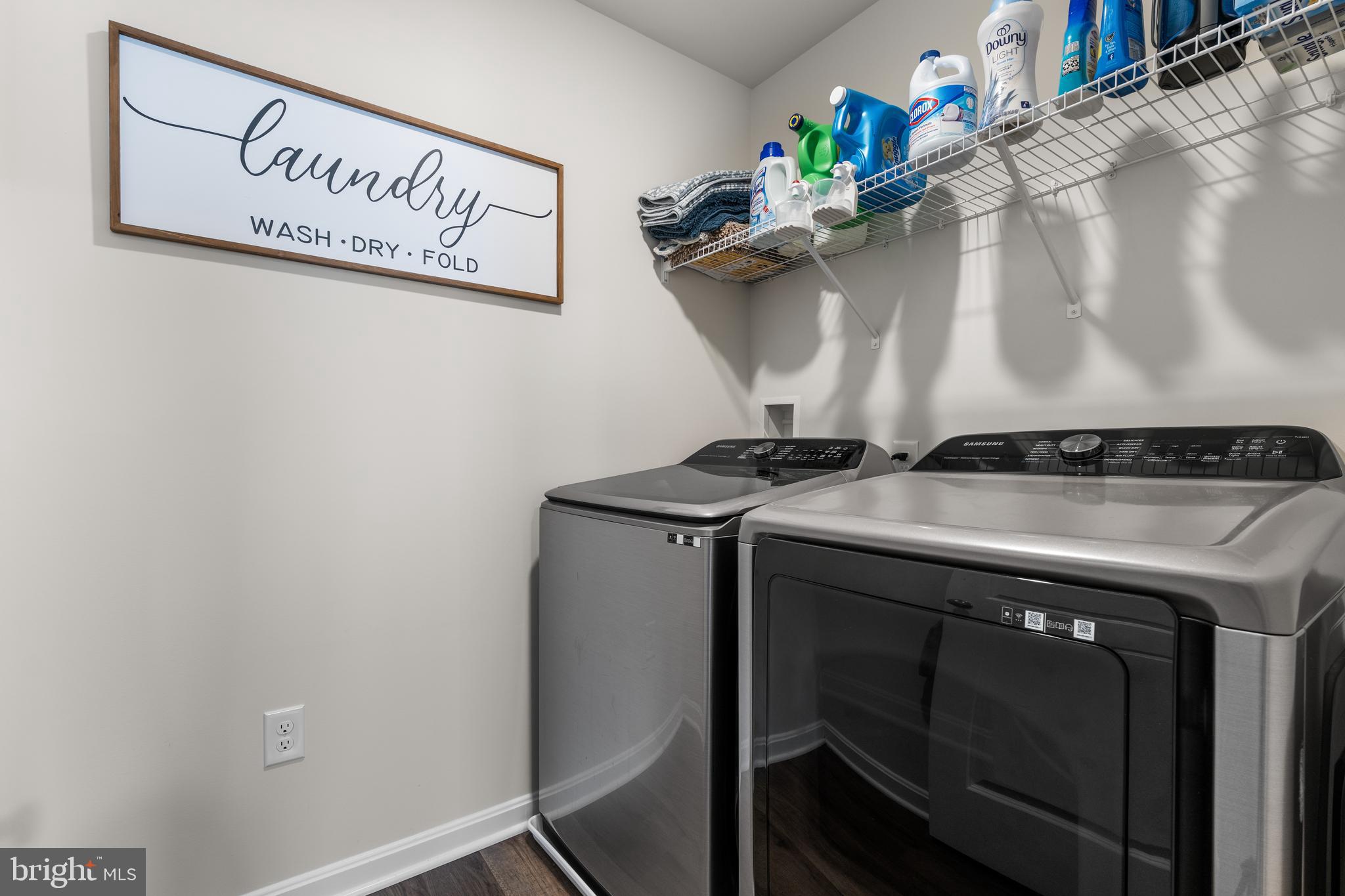 PINEGROVE - Residential