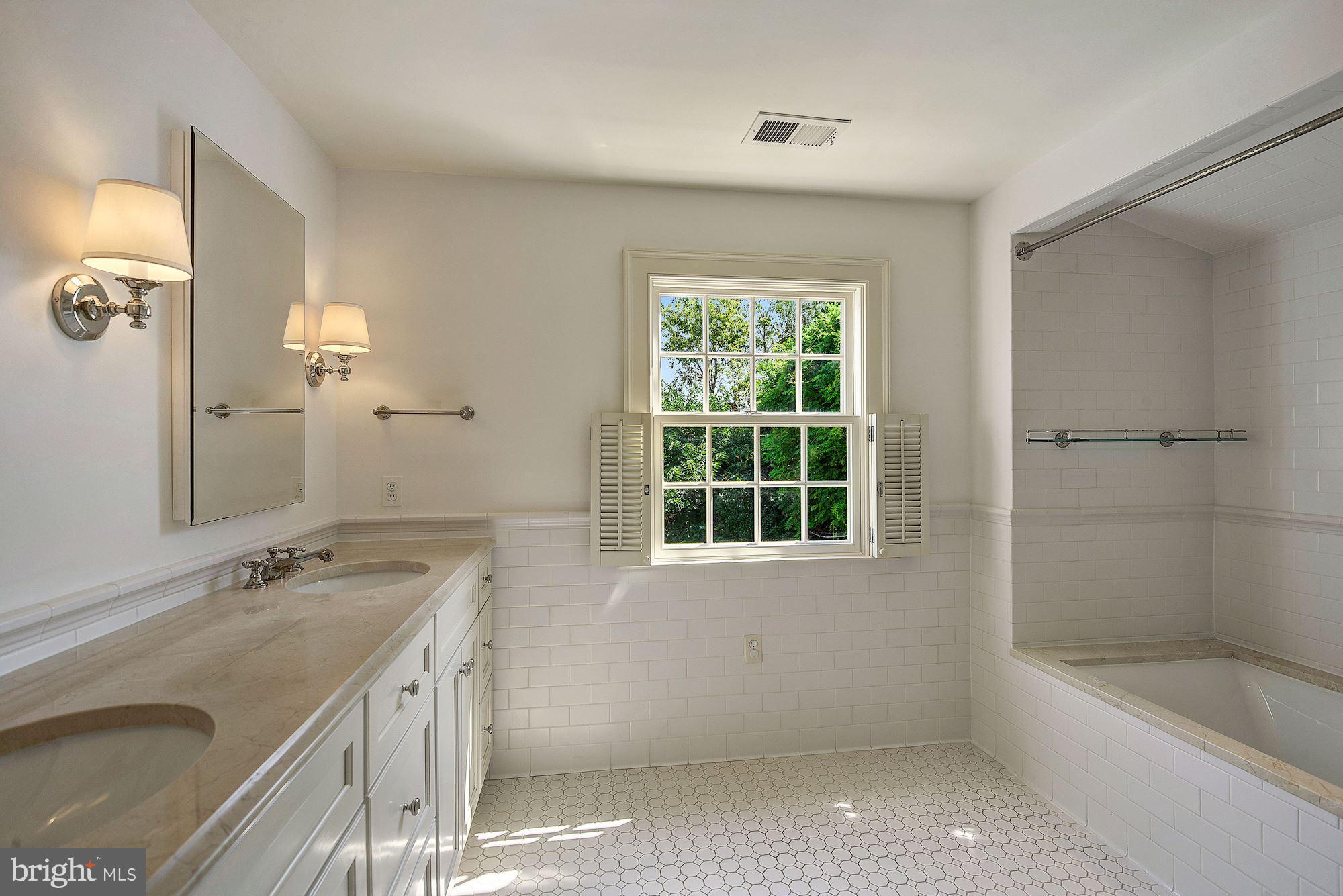 OLD TOWN - Residential