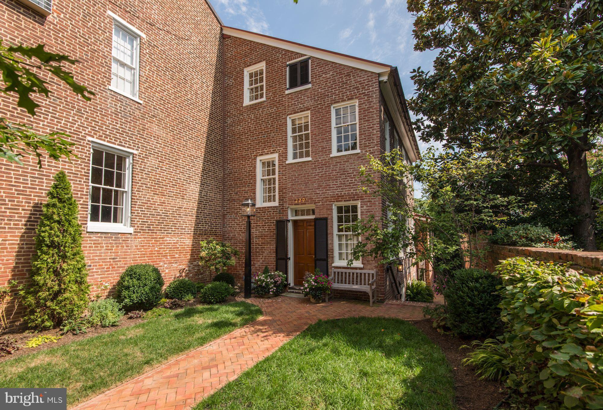 OLD TOWN - Residential