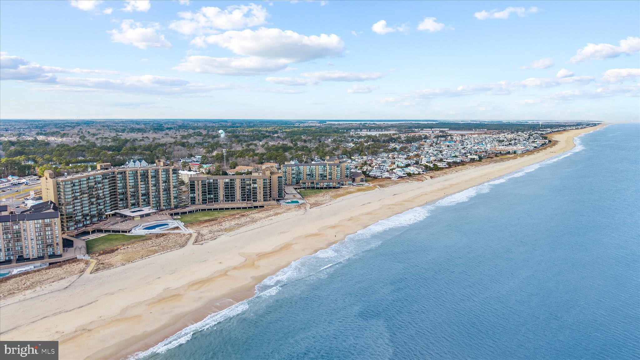 SEA COLONY EAST - Residential