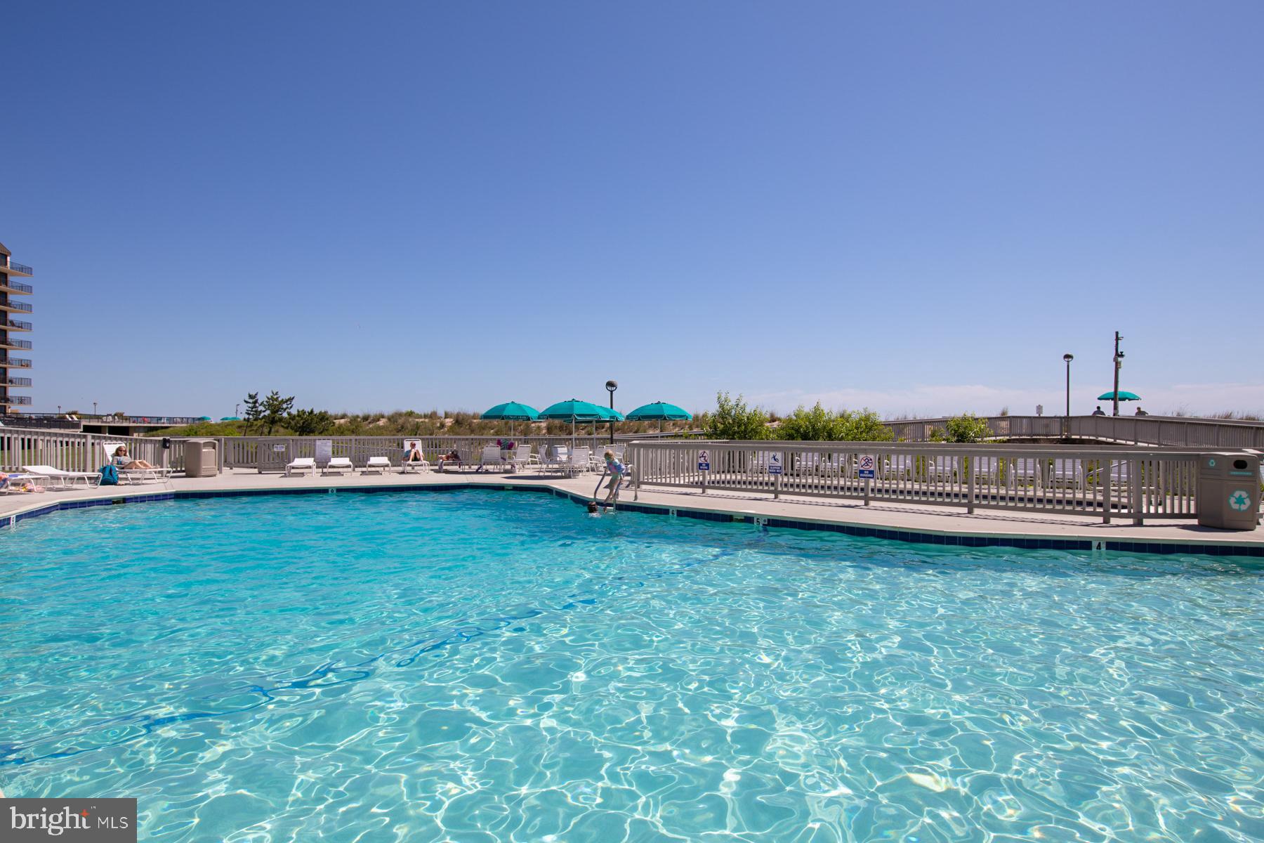 SEA COLONY EAST - Residential