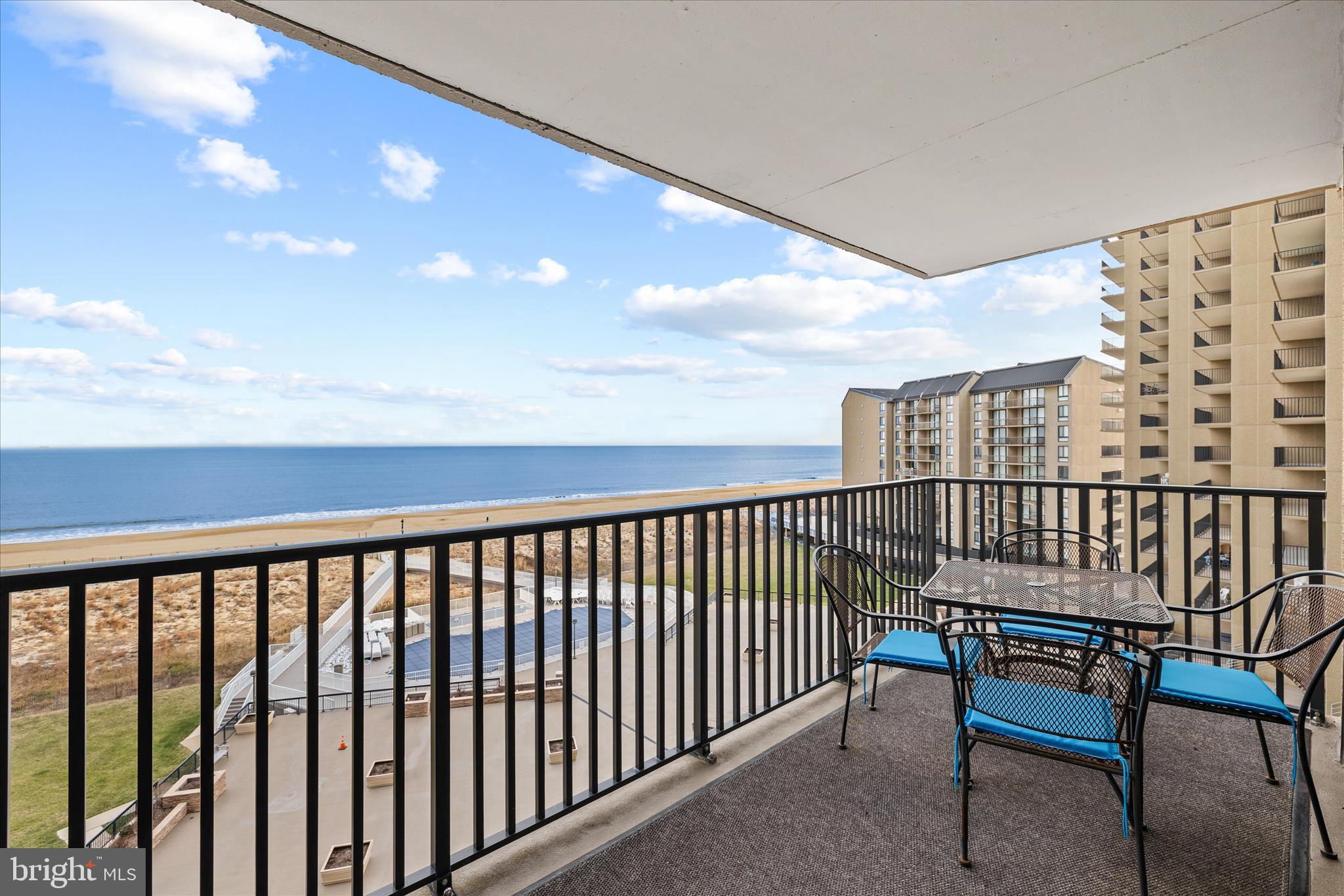 SEA COLONY EAST - Residential