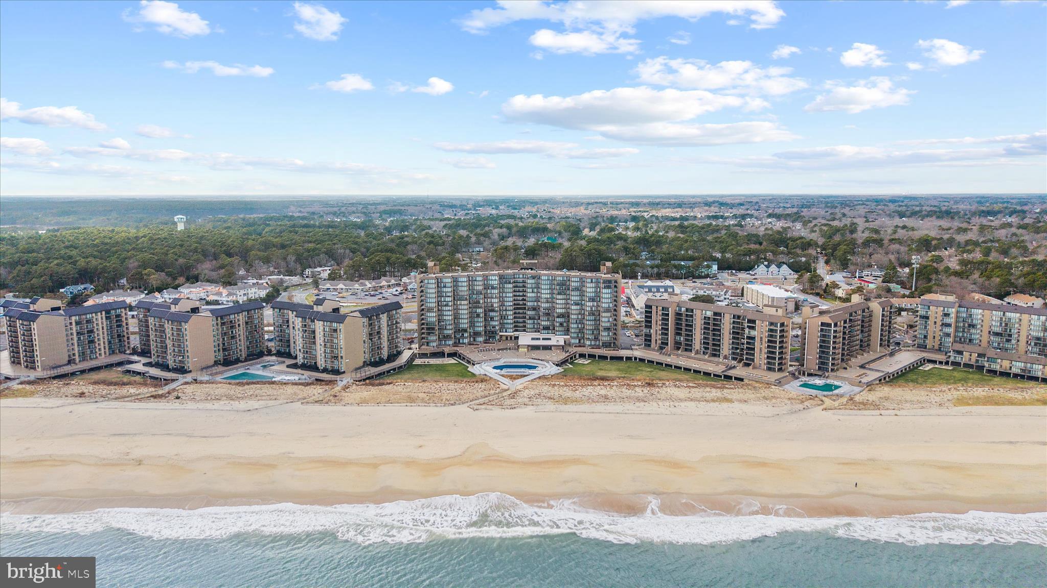 SEA COLONY EAST - Residential