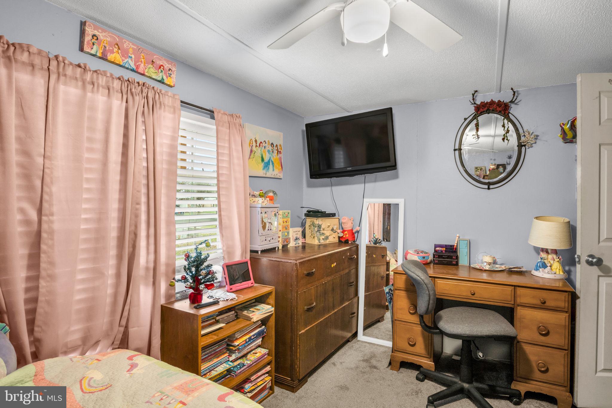 MEADOWVIEW ESTATES - Residential