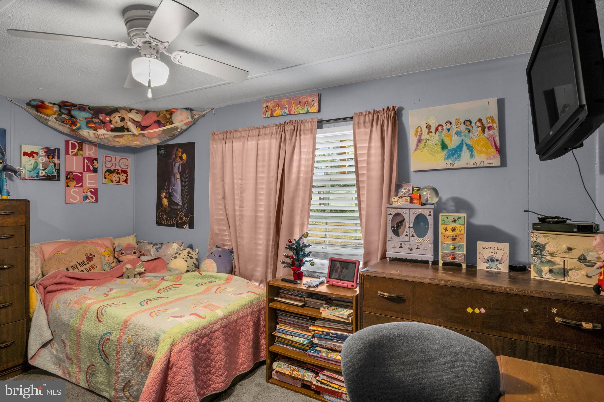 MEADOWVIEW ESTATES - Residential