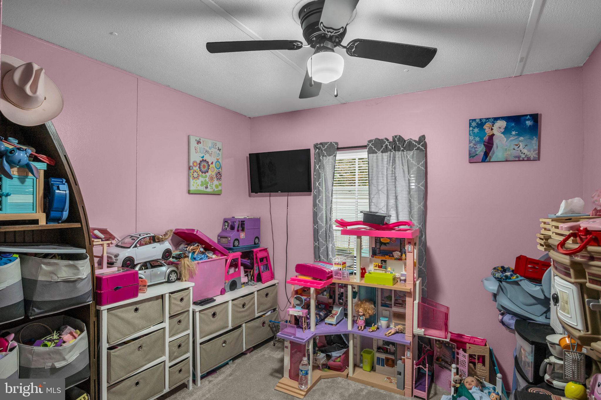 MEADOWVIEW ESTATES - Residential