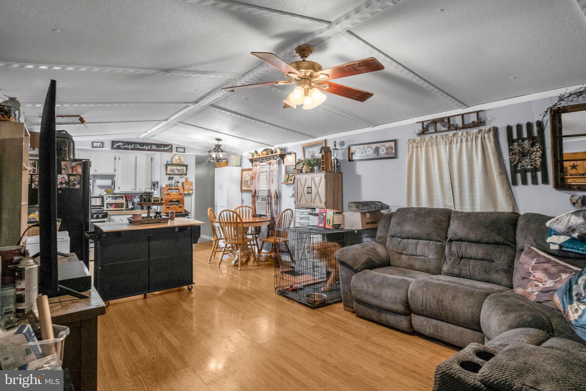 MEADOWVIEW ESTATES - Residential