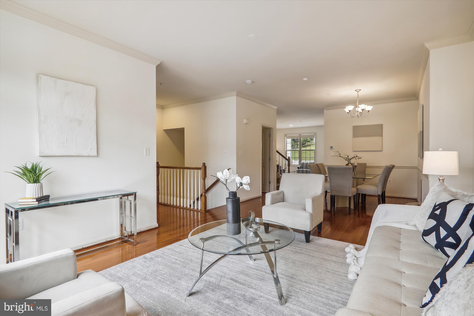 1527 RABBIT HOLLOW PLACE