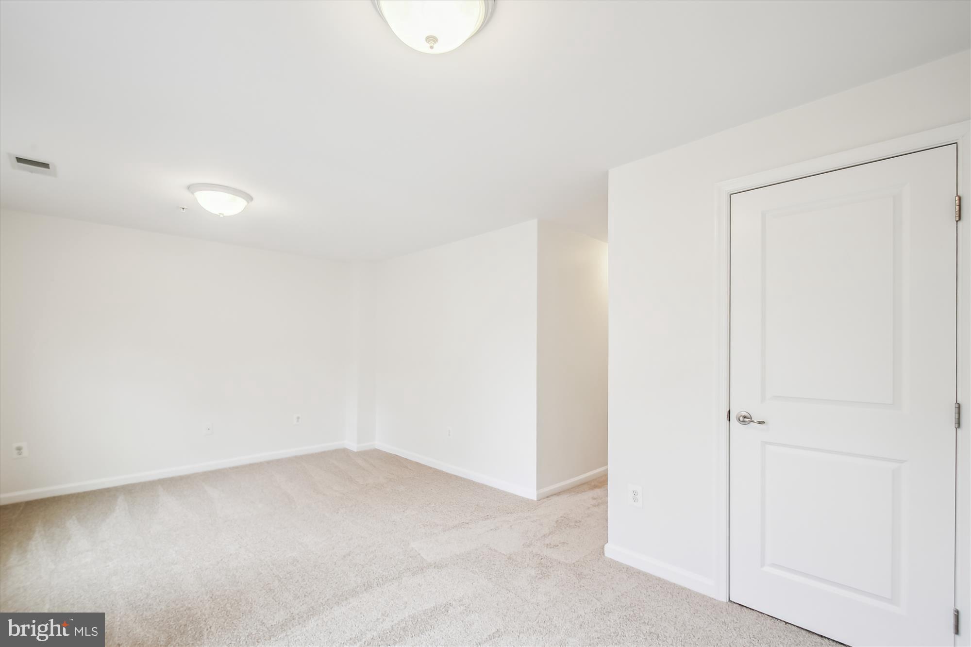 CREEKSIDE VILLAGE AT TANYARD SPRINGS - Residential