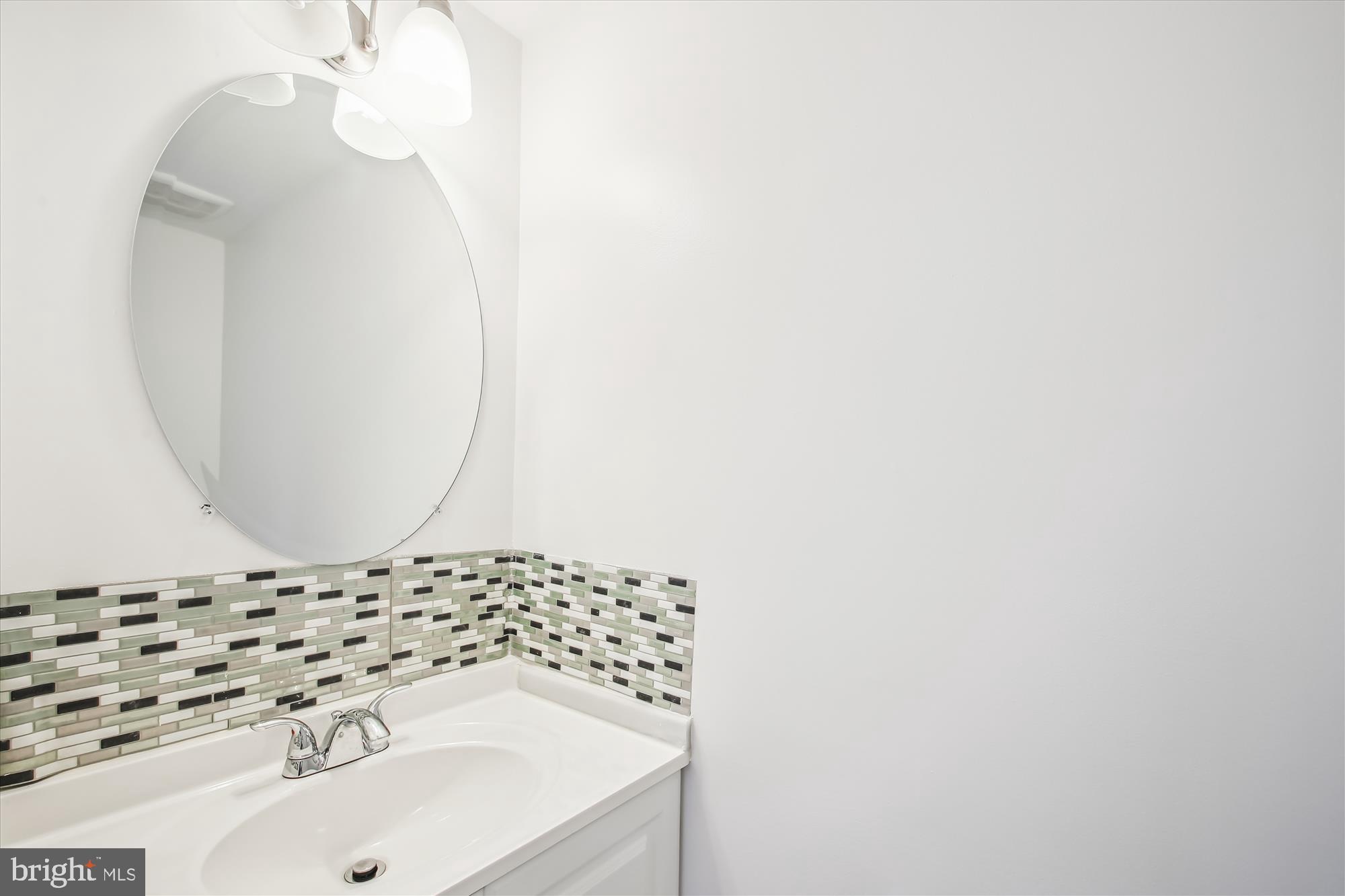 CREEKSIDE VILLAGE AT TANYARD SPRINGS - Residential