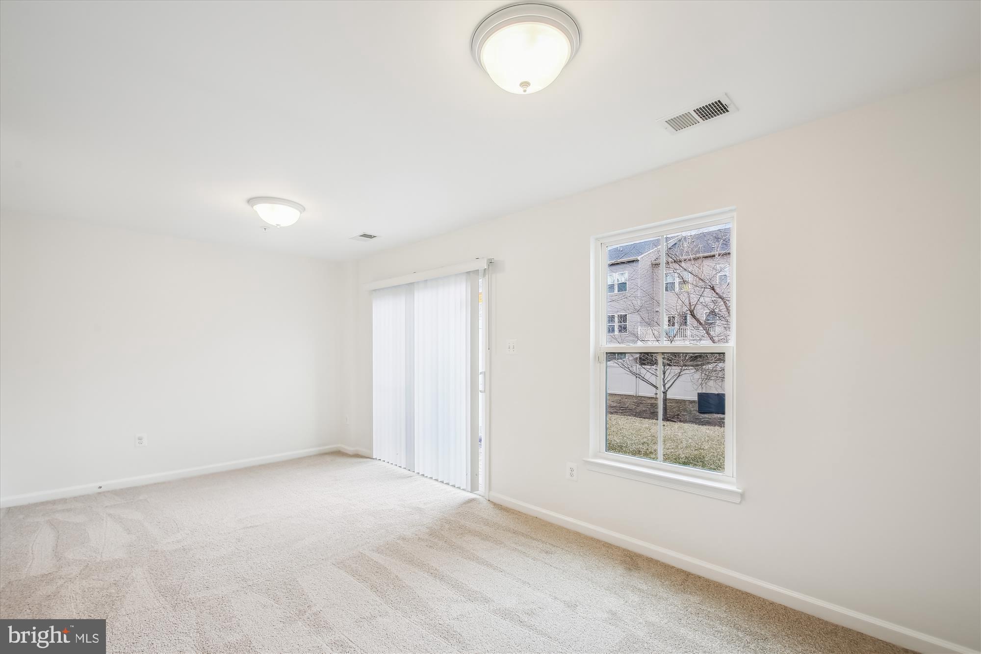 CREEKSIDE VILLAGE AT TANYARD SPRINGS - Residential