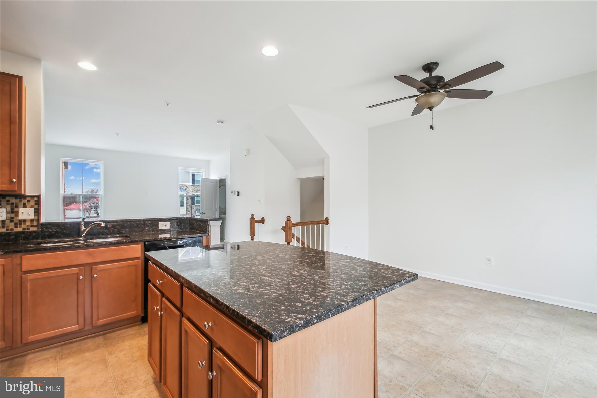 CREEKSIDE VILLAGE AT TANYARD SPRINGS - Residential