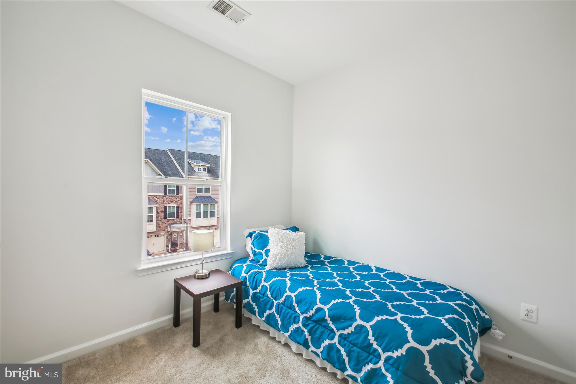 CREEKSIDE VILLAGE AT TANYARD SPRINGS - Residential