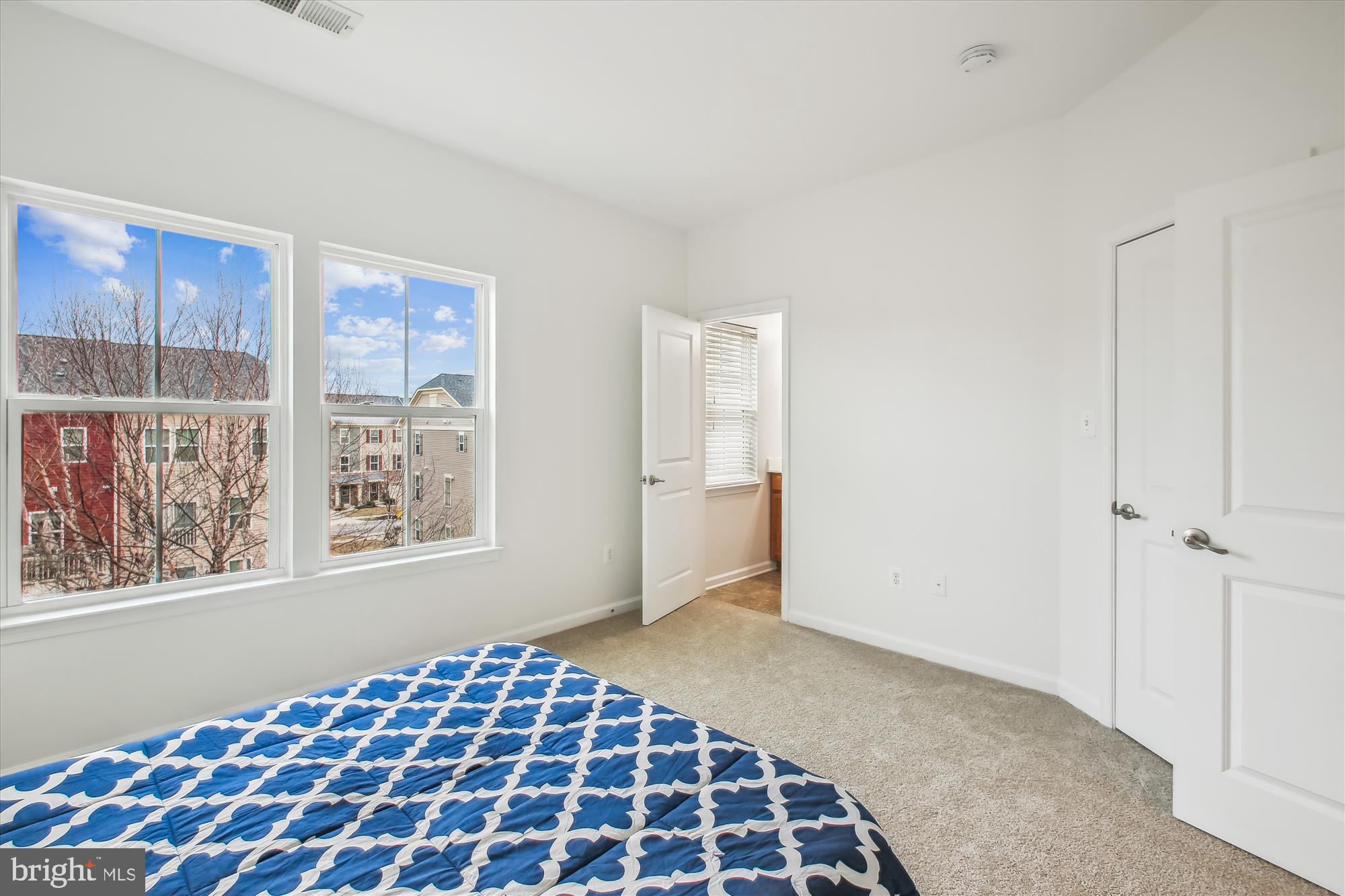 CREEKSIDE VILLAGE AT TANYARD SPRINGS - Residential