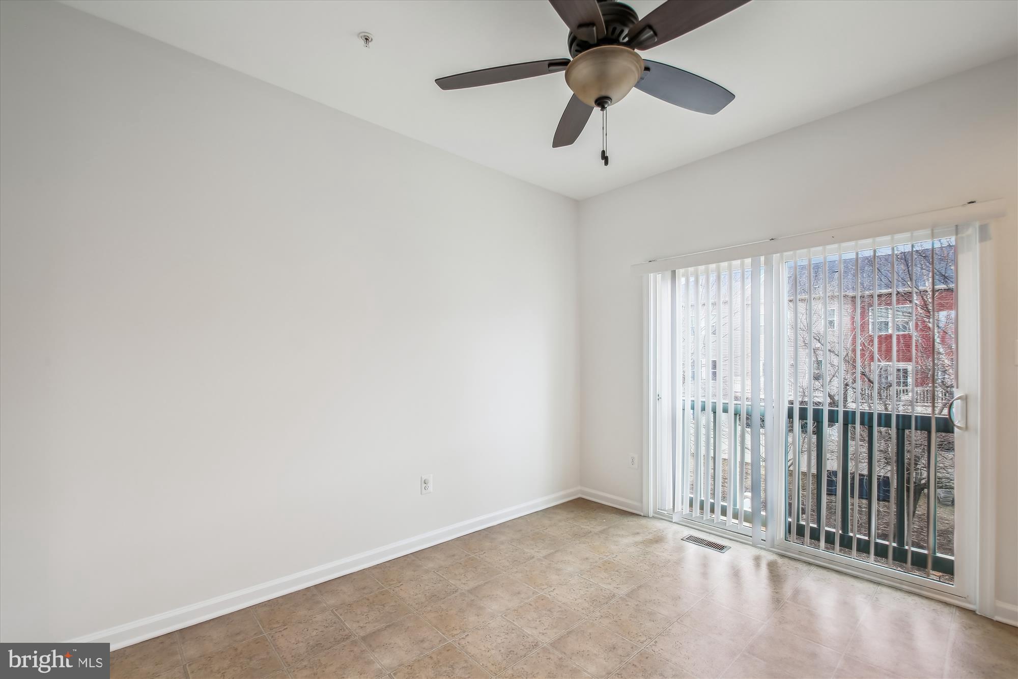 CREEKSIDE VILLAGE AT TANYARD SPRINGS - Residential