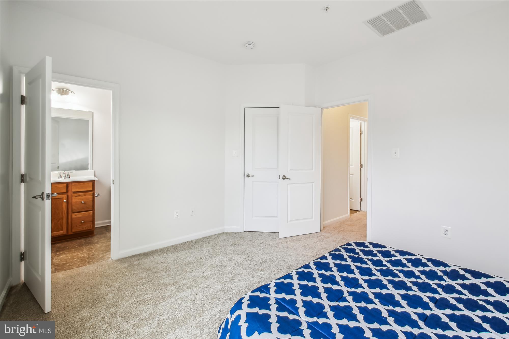 CREEKSIDE VILLAGE AT TANYARD SPRINGS - Residential