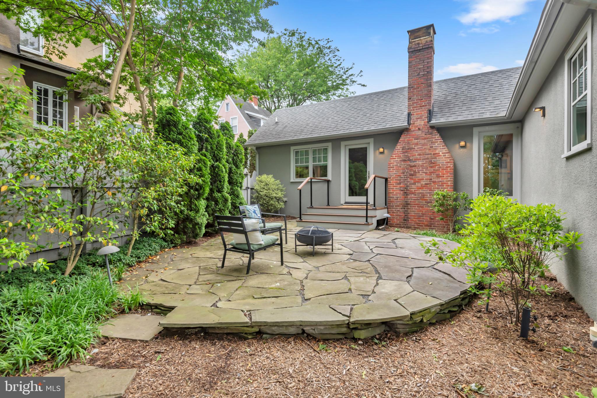 MURRAY HILL - Residential