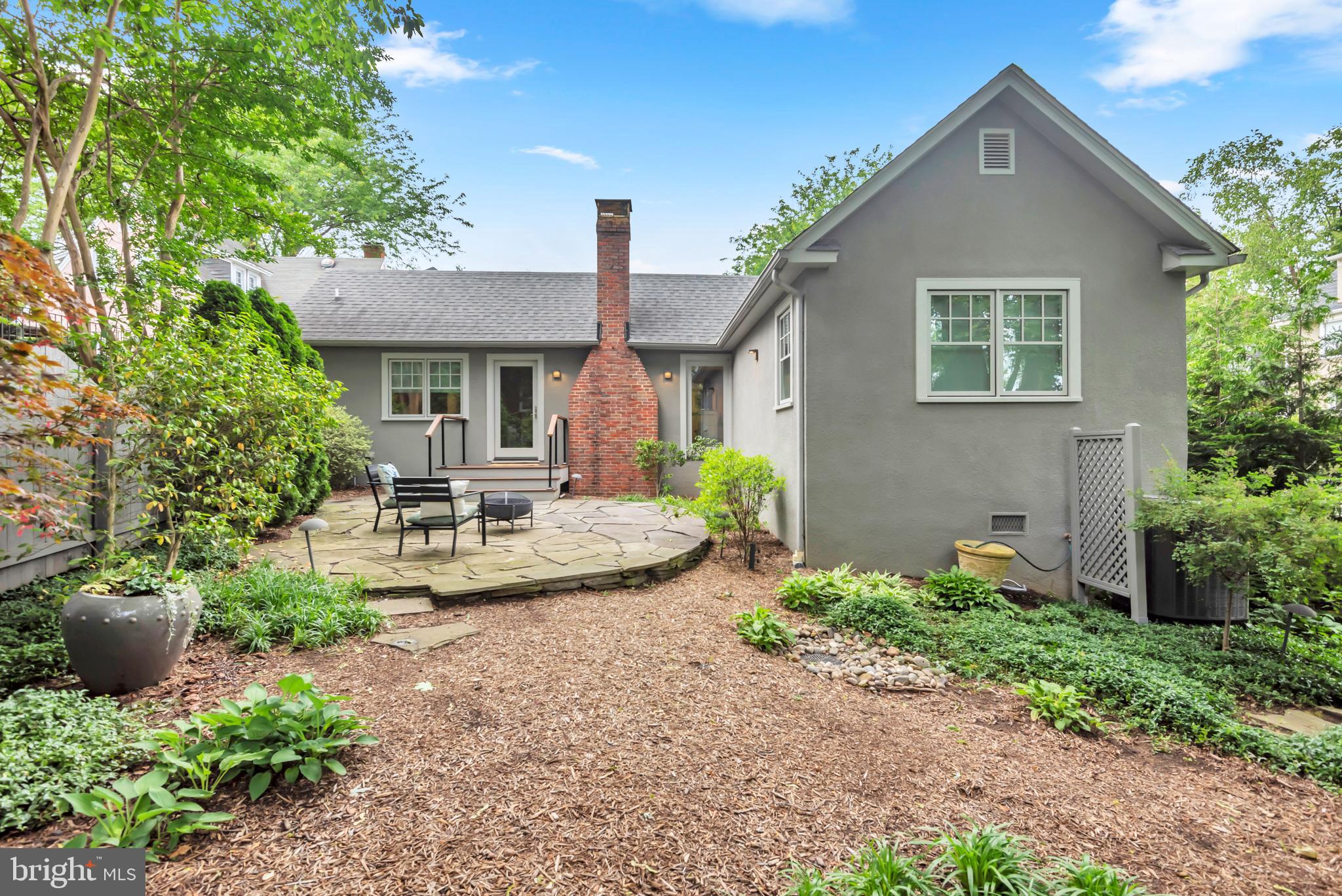 MURRAY HILL - Residential