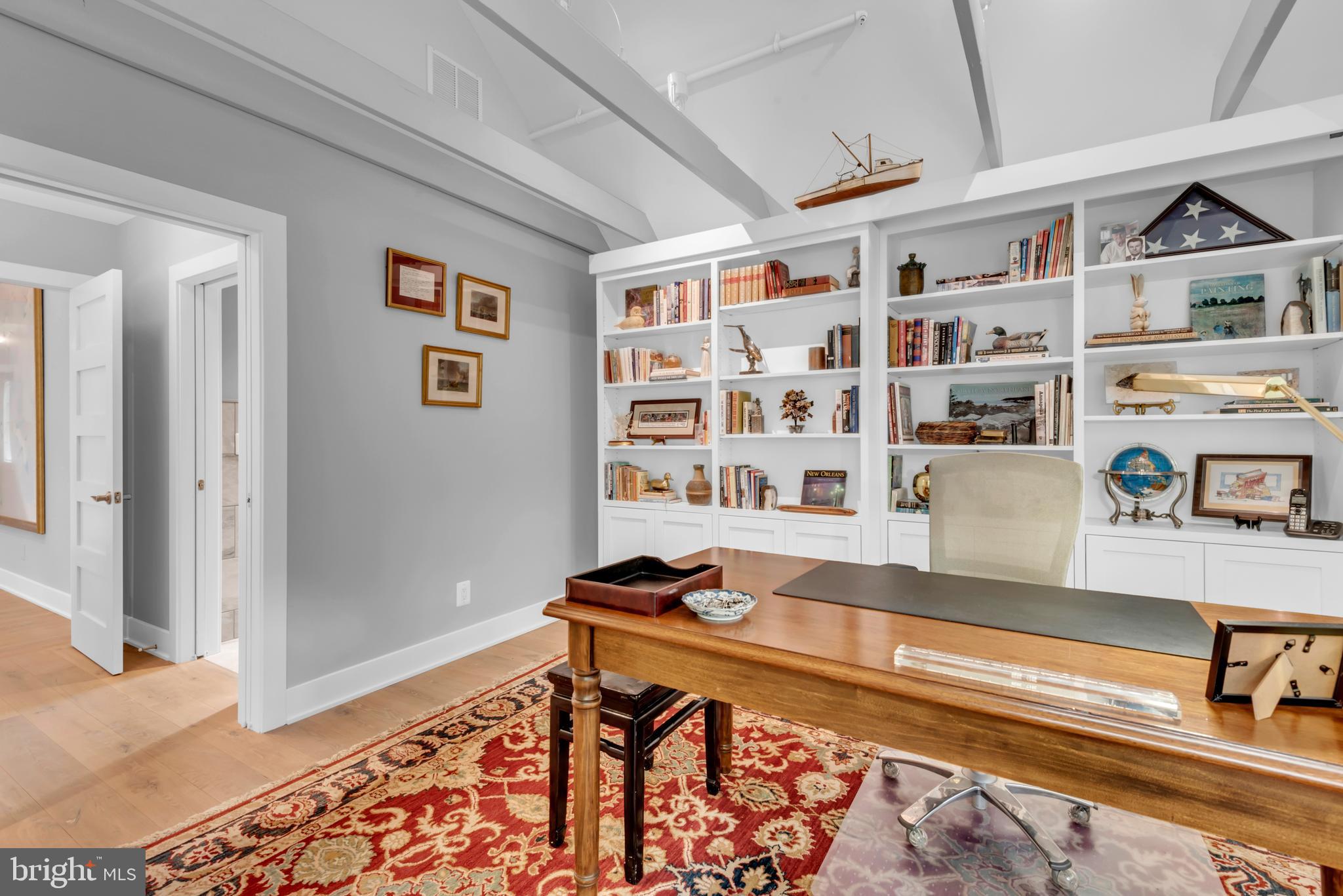 MURRAY HILL - Residential