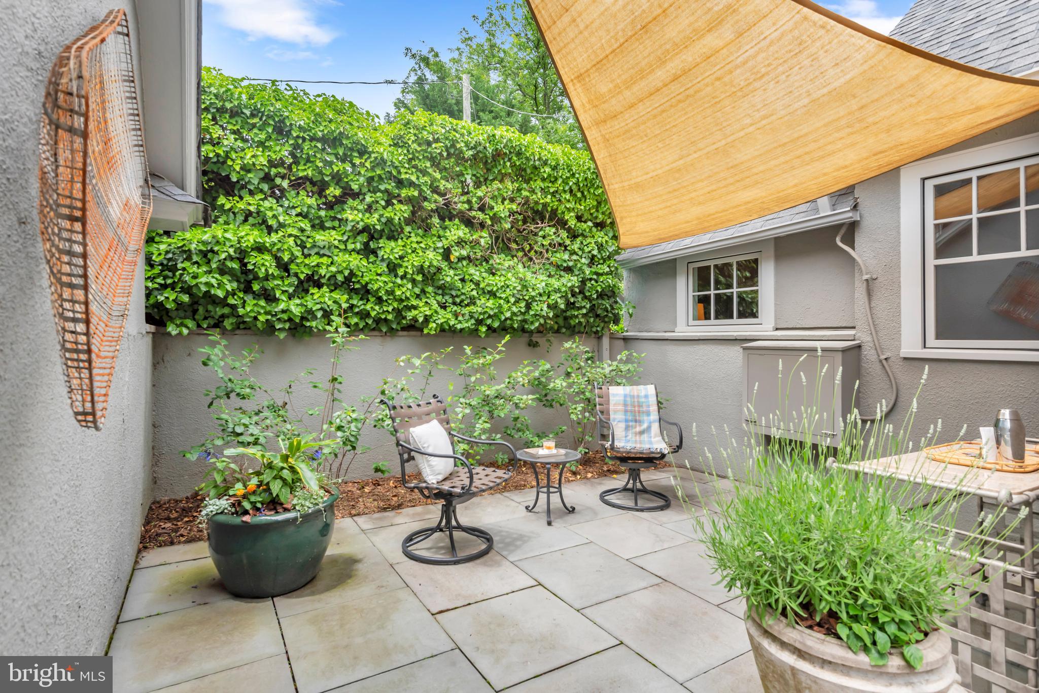 MURRAY HILL - Residential