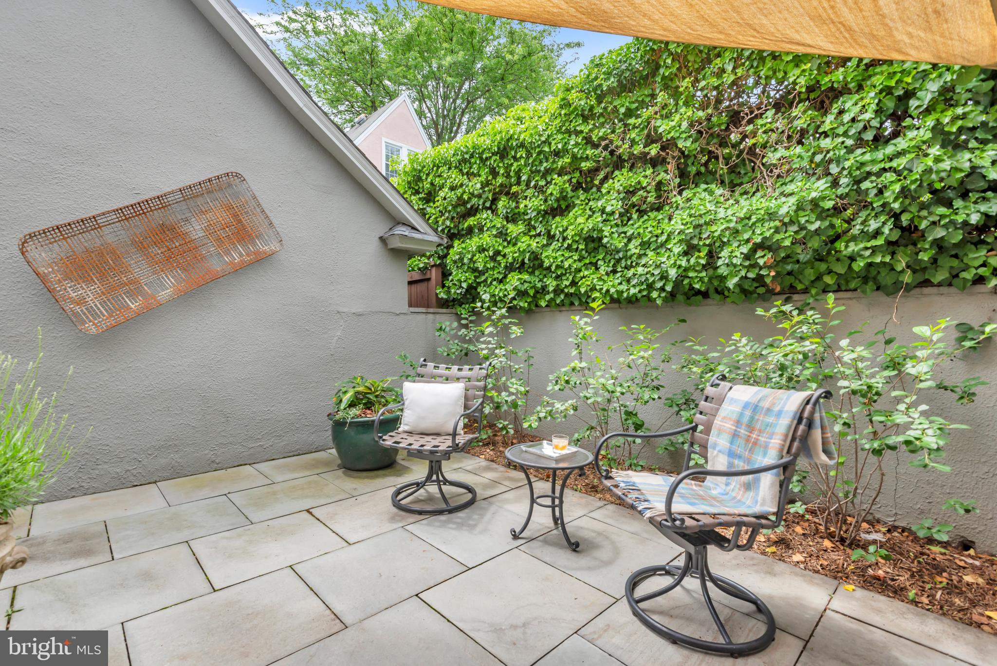 MURRAY HILL - Residential