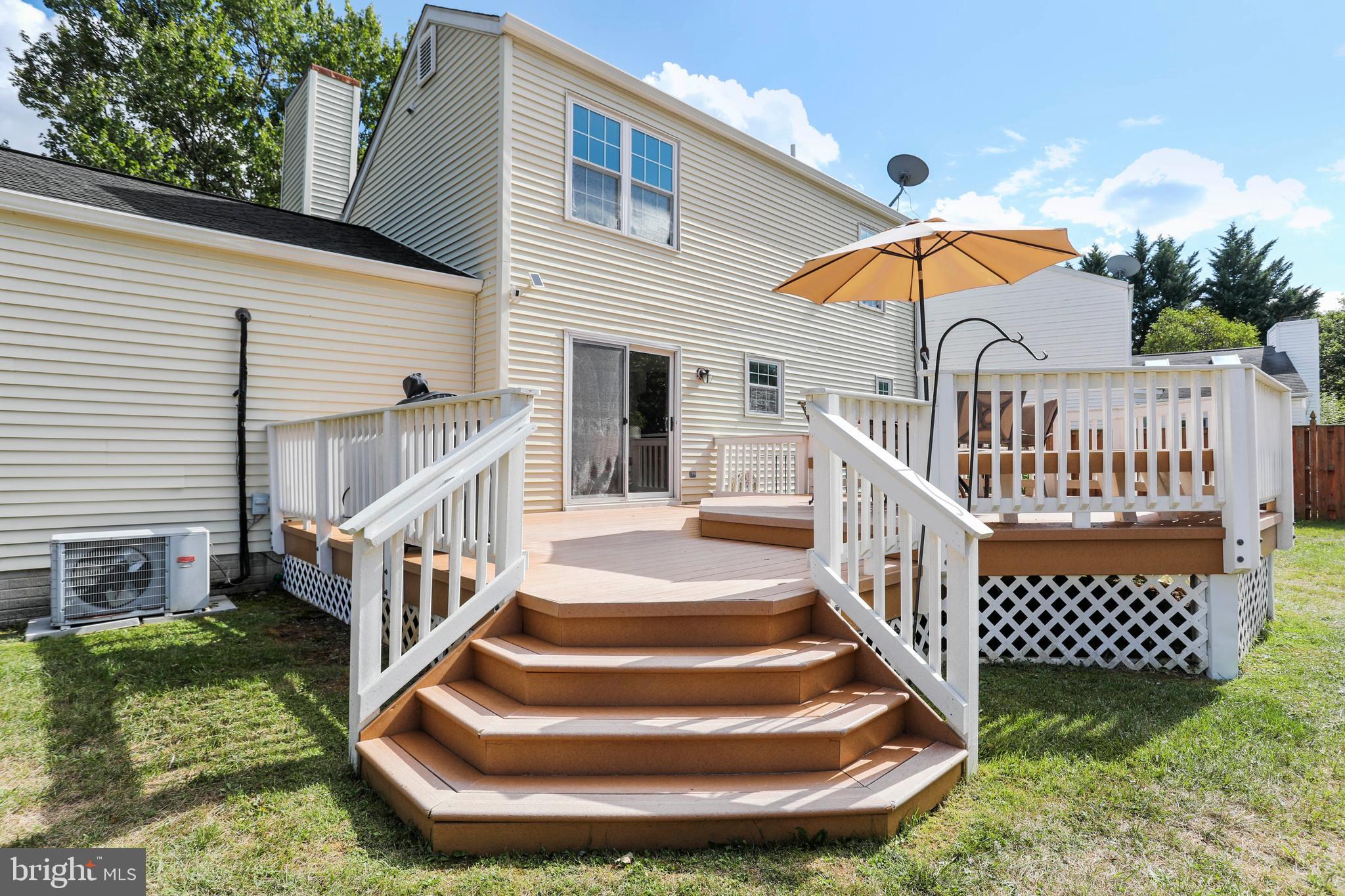 ROBIN MEADOWS - Residential