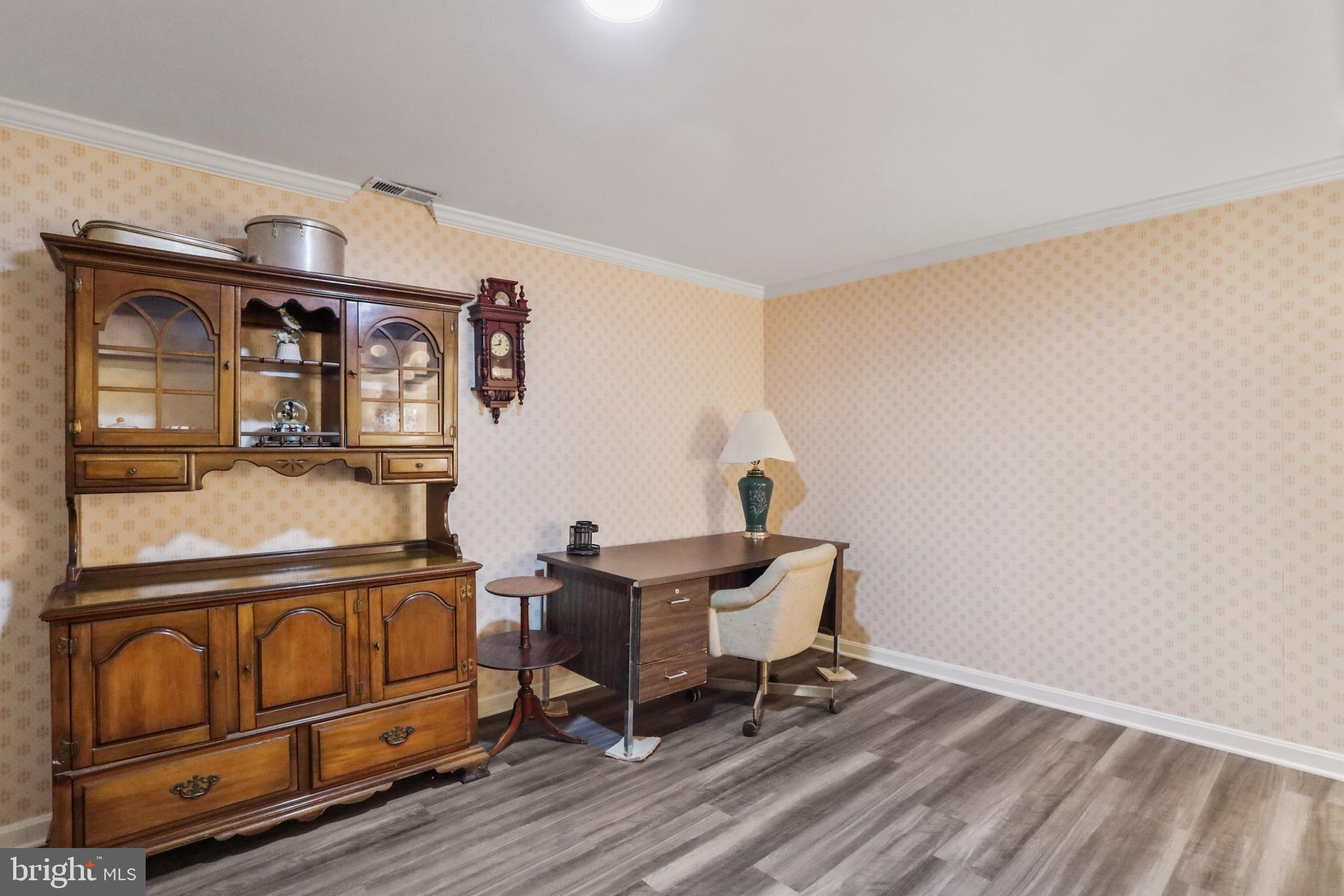 ROBIN MEADOWS - Residential