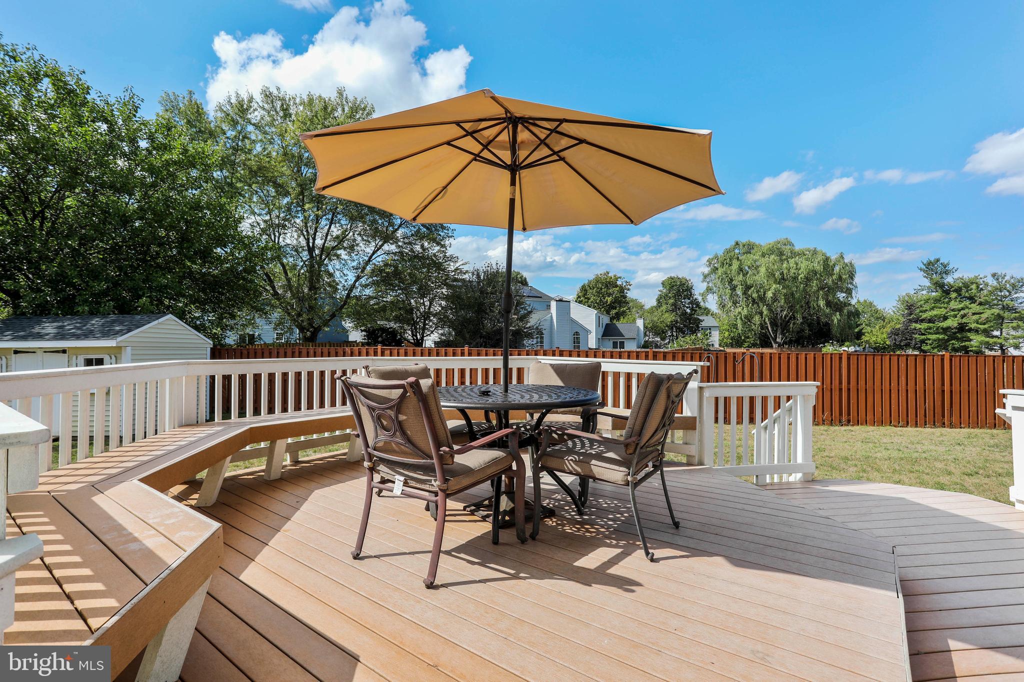 ROBIN MEADOWS - Residential