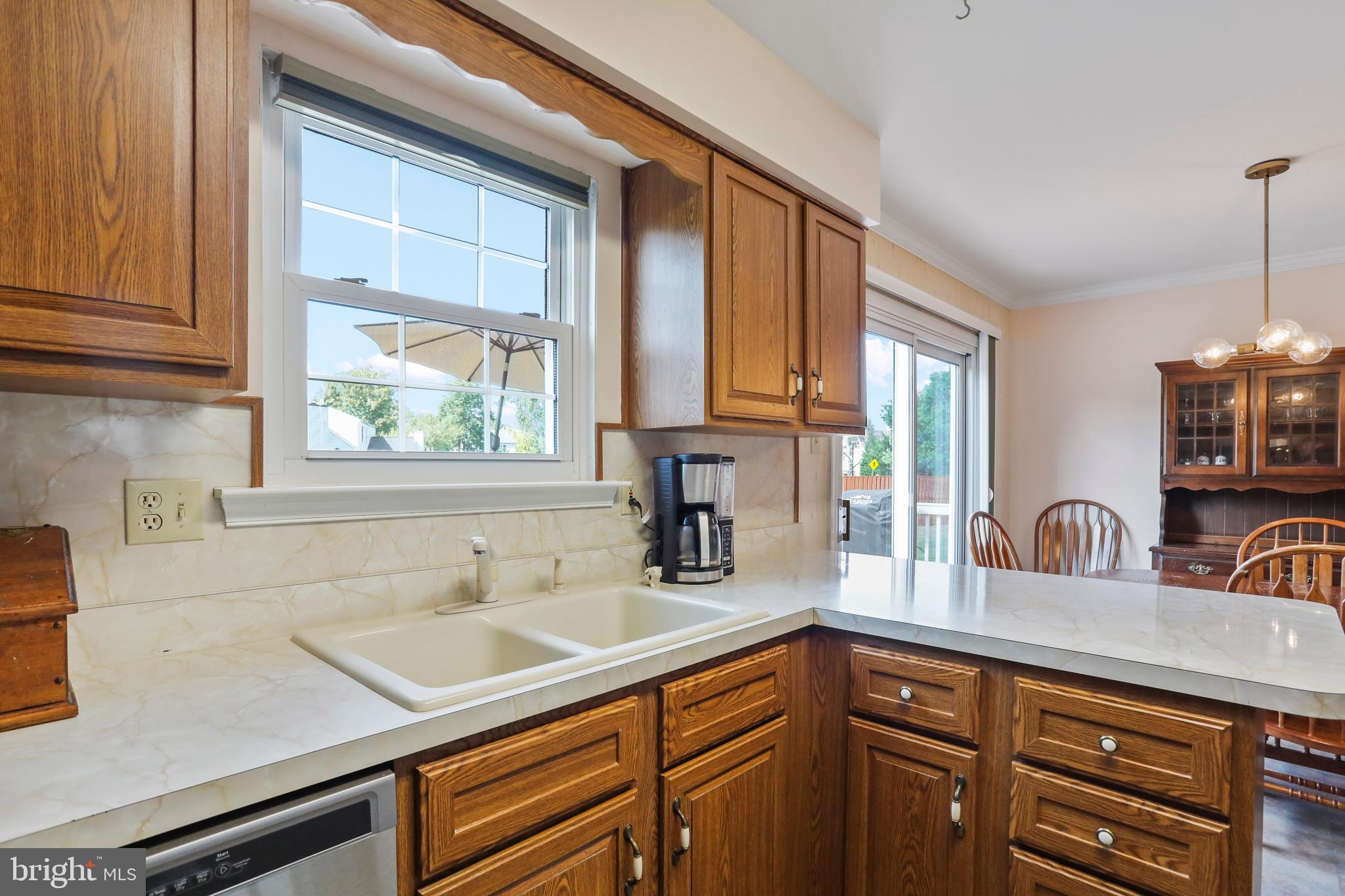 ROBIN MEADOWS - Residential