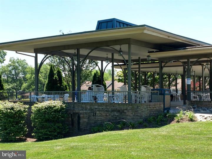 OVERLOOK AT LEISURE WORLD - Residential