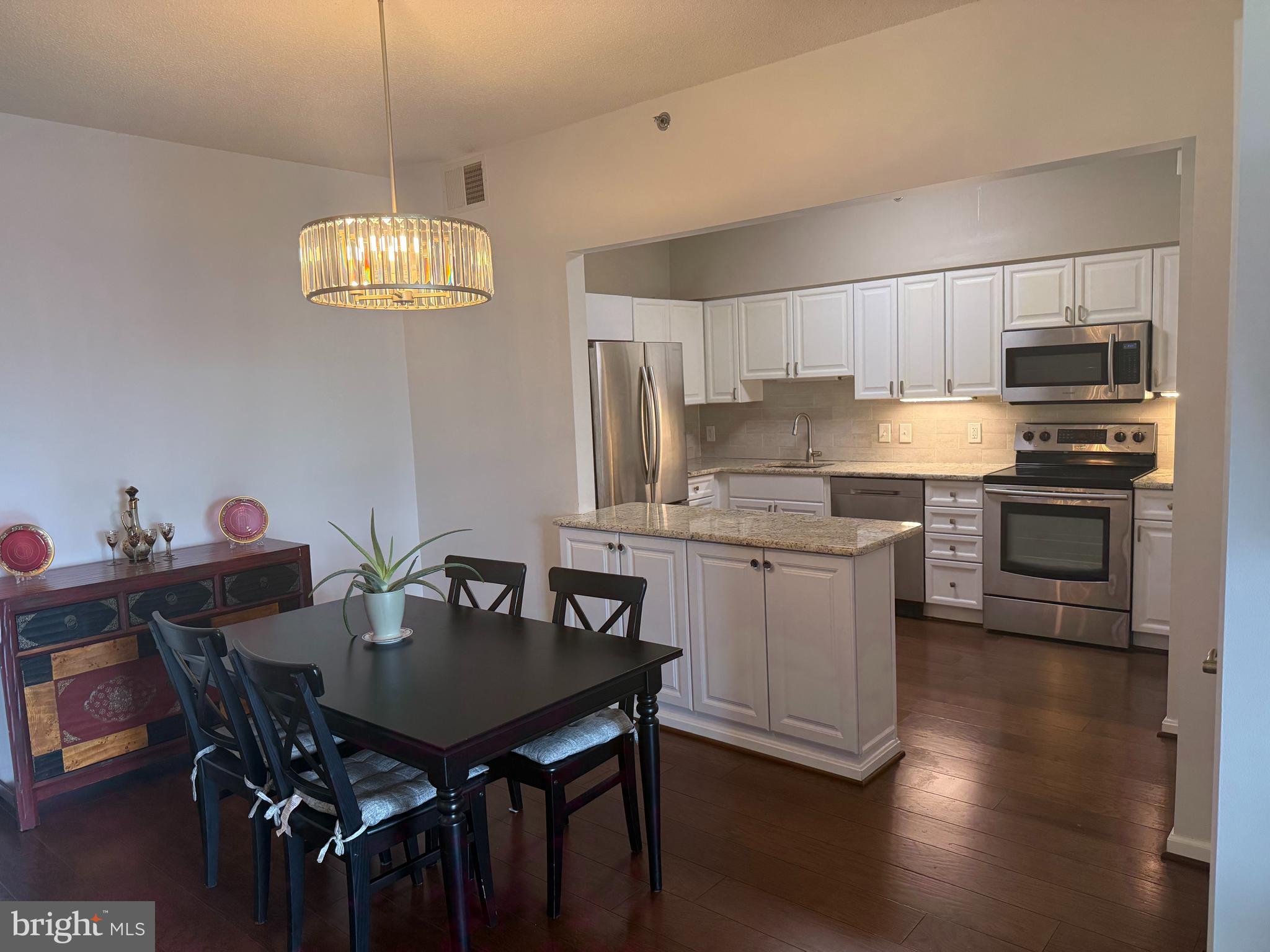 OVERLOOK AT LEISURE WORLD - Residential