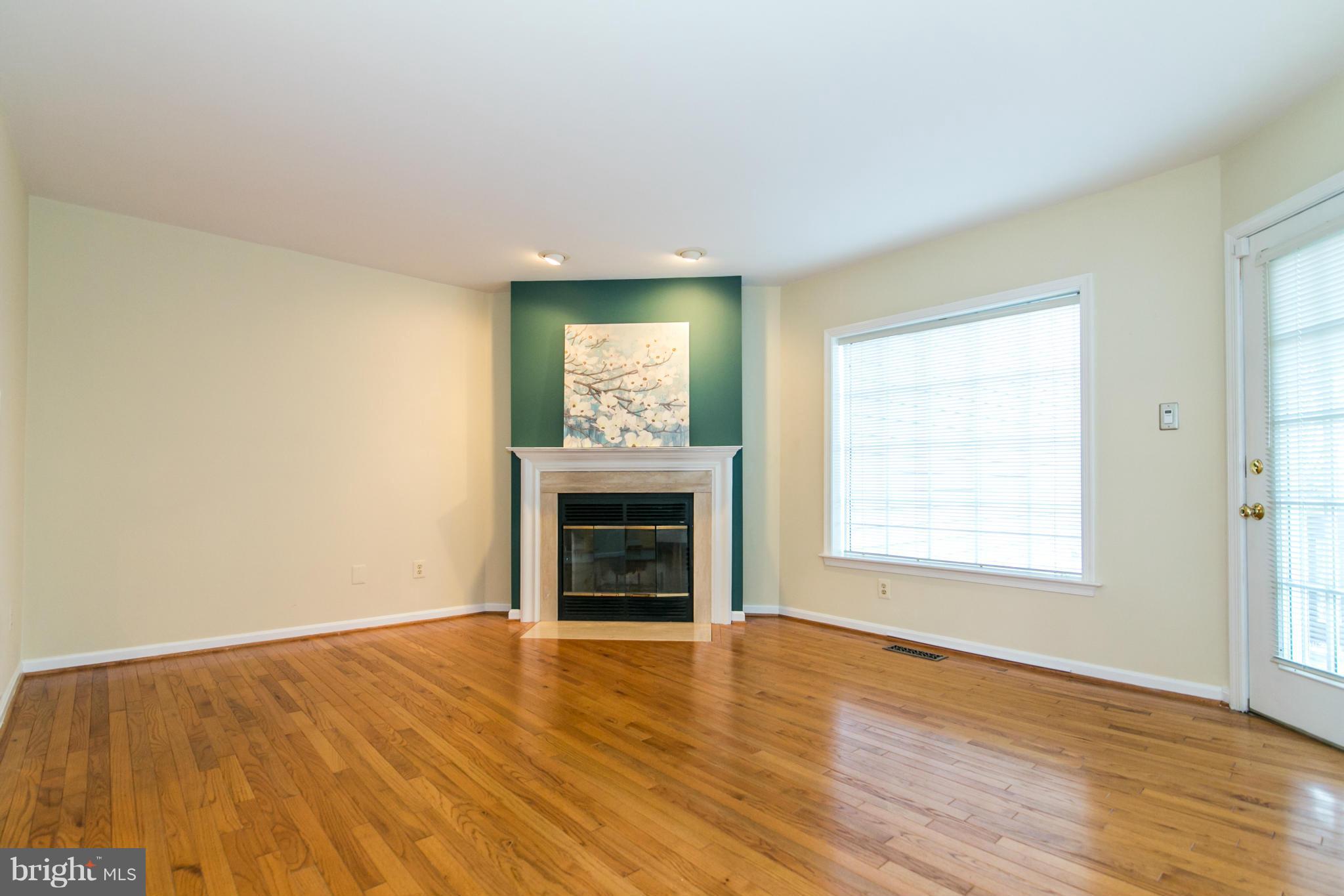 RESTON - Residential