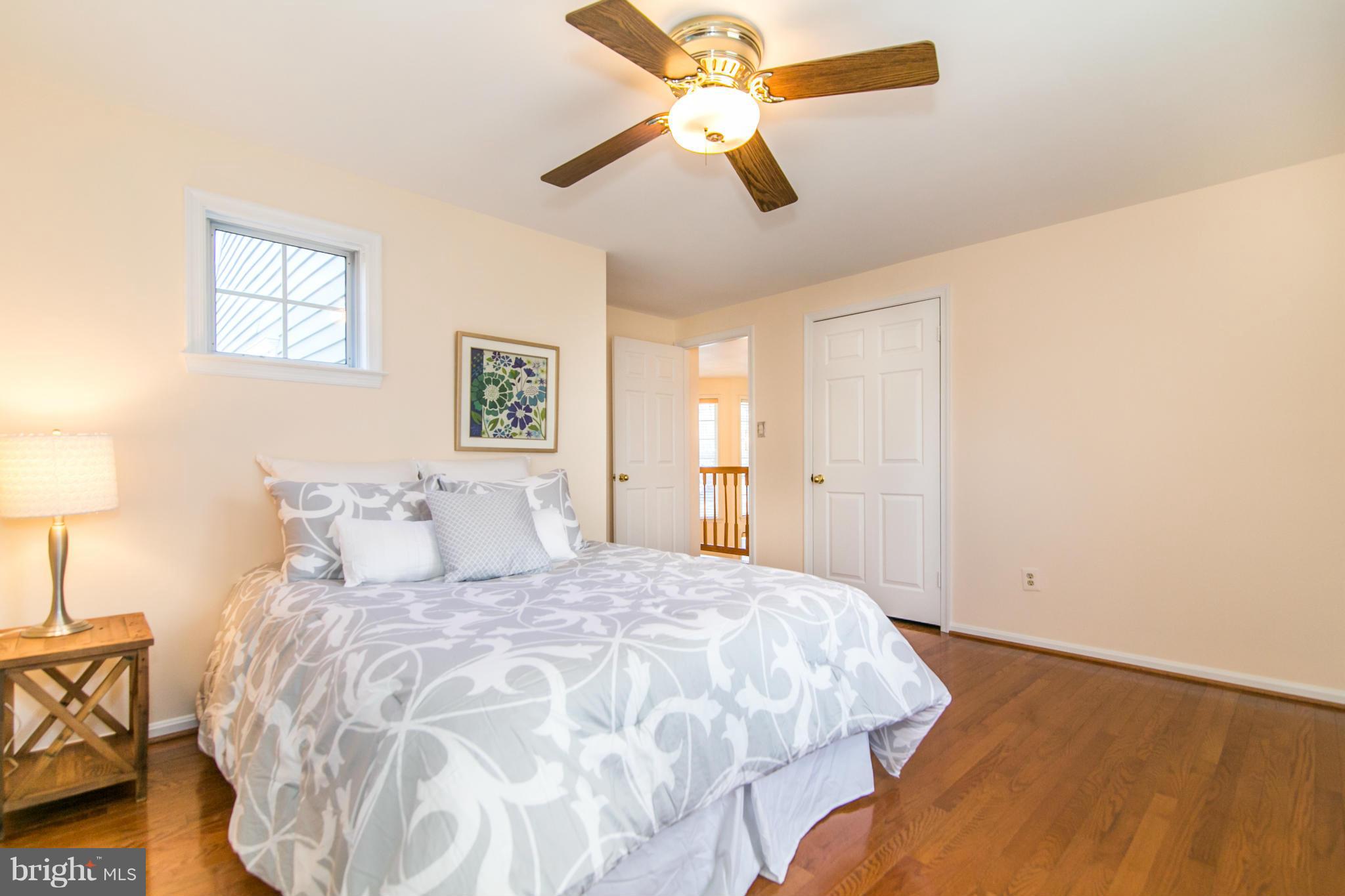 RESTON - Residential