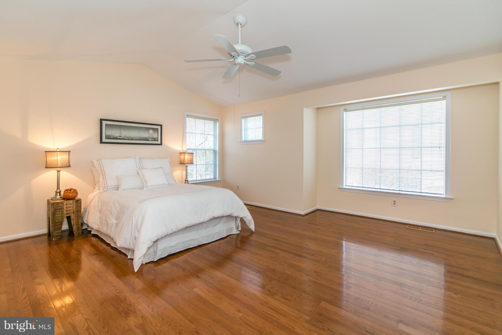 RESTON - Residential