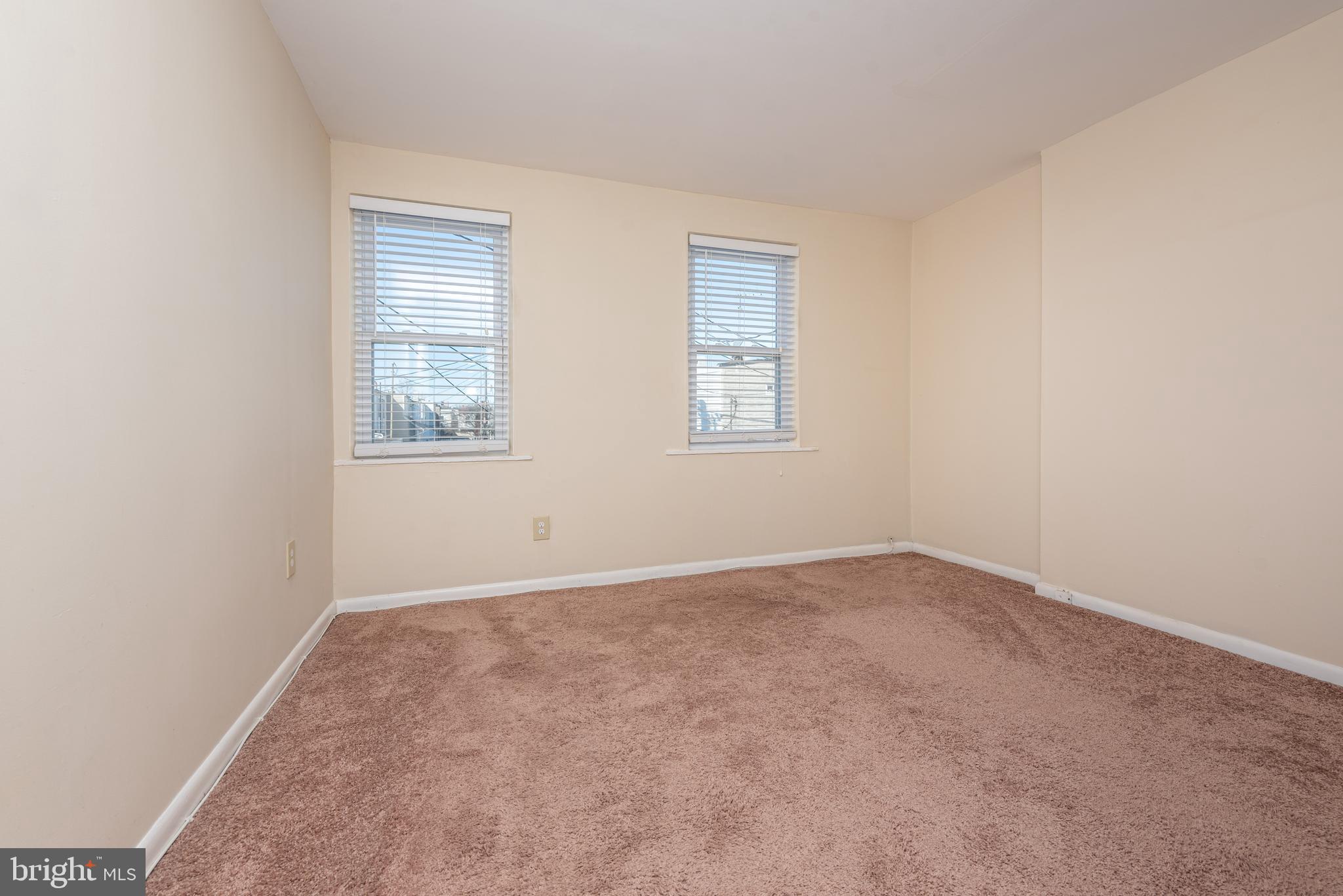 HIGHLANDTOWN - Residential
