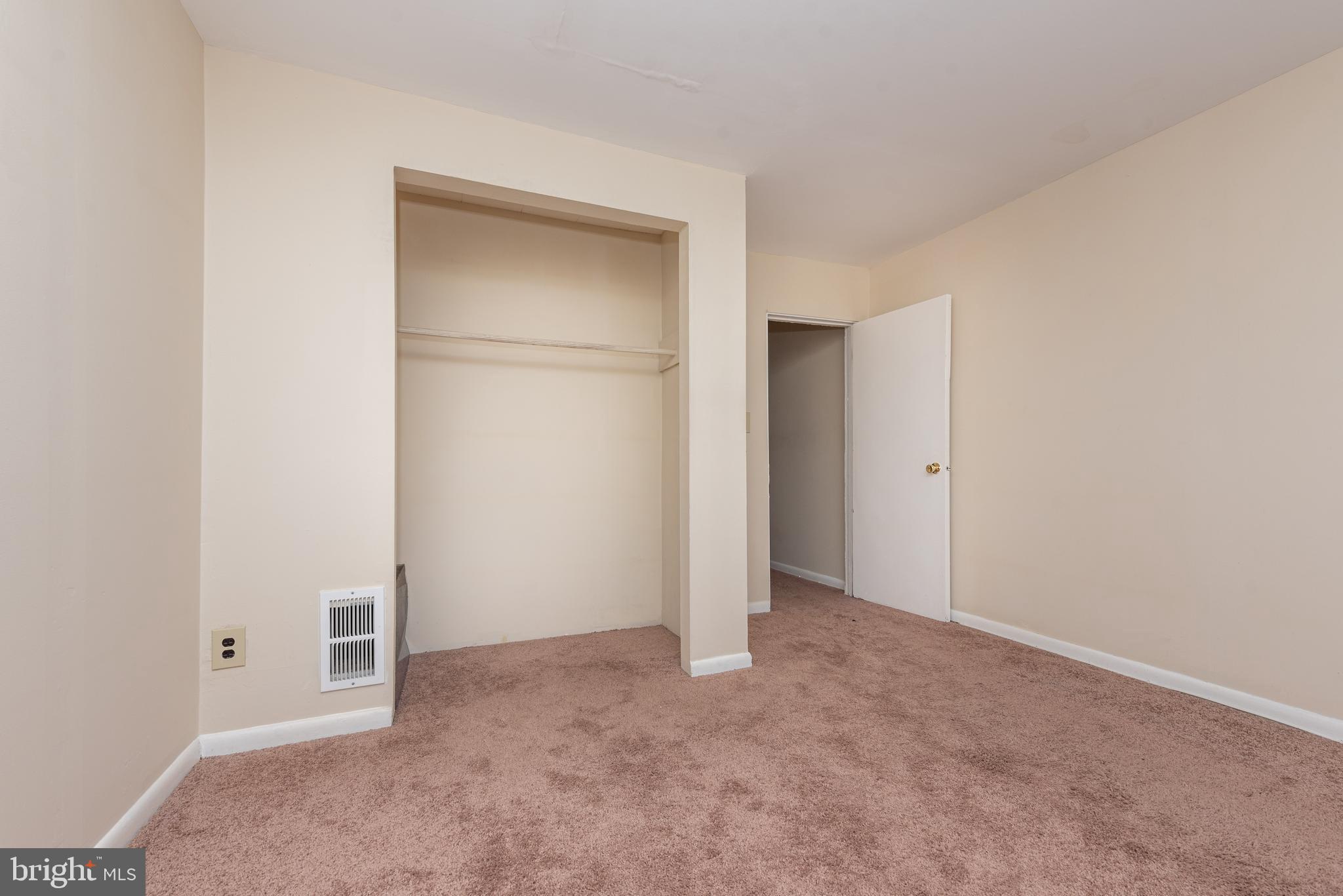 HIGHLANDTOWN - Residential