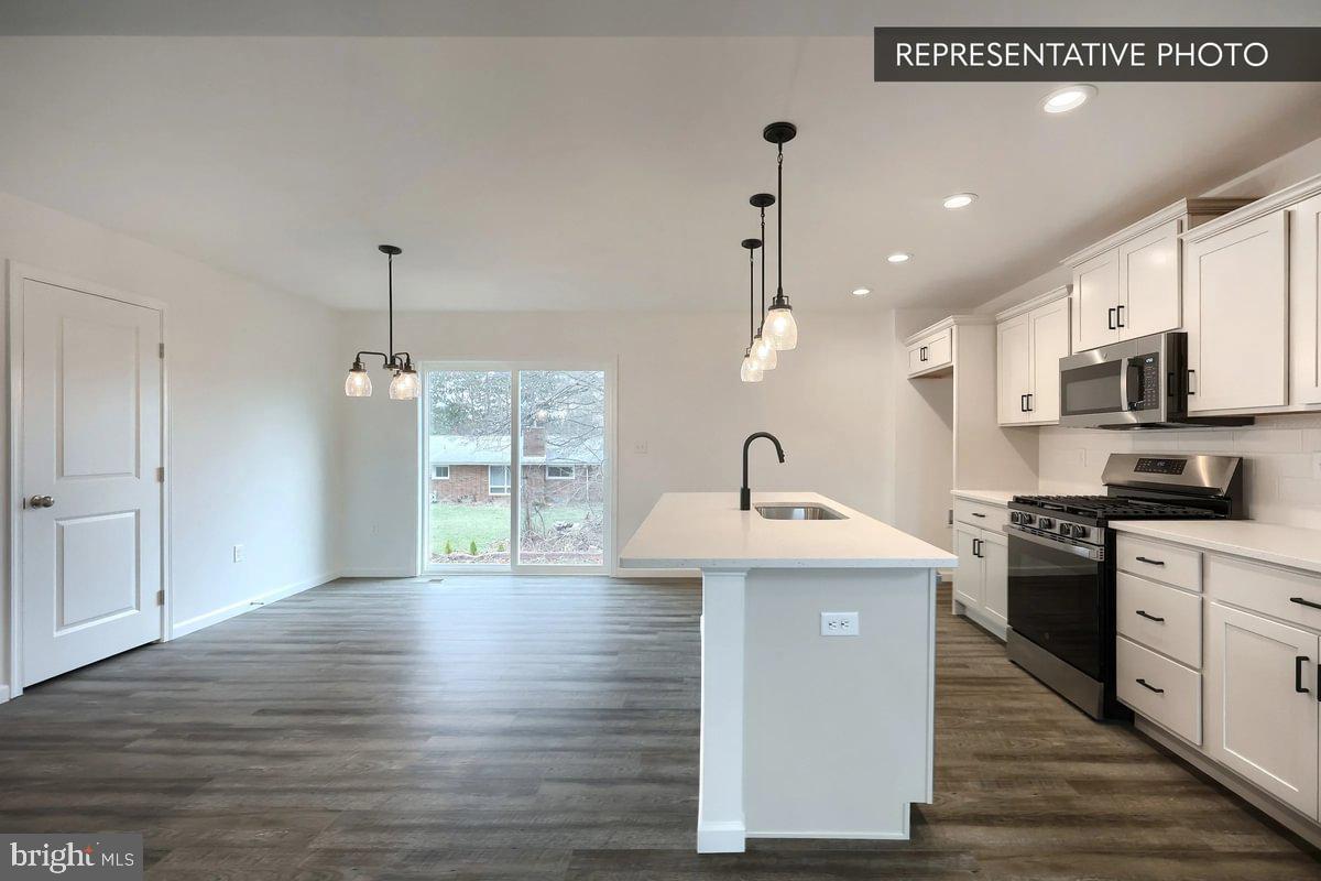 HILLS AT VALLEY VIEW - Residential