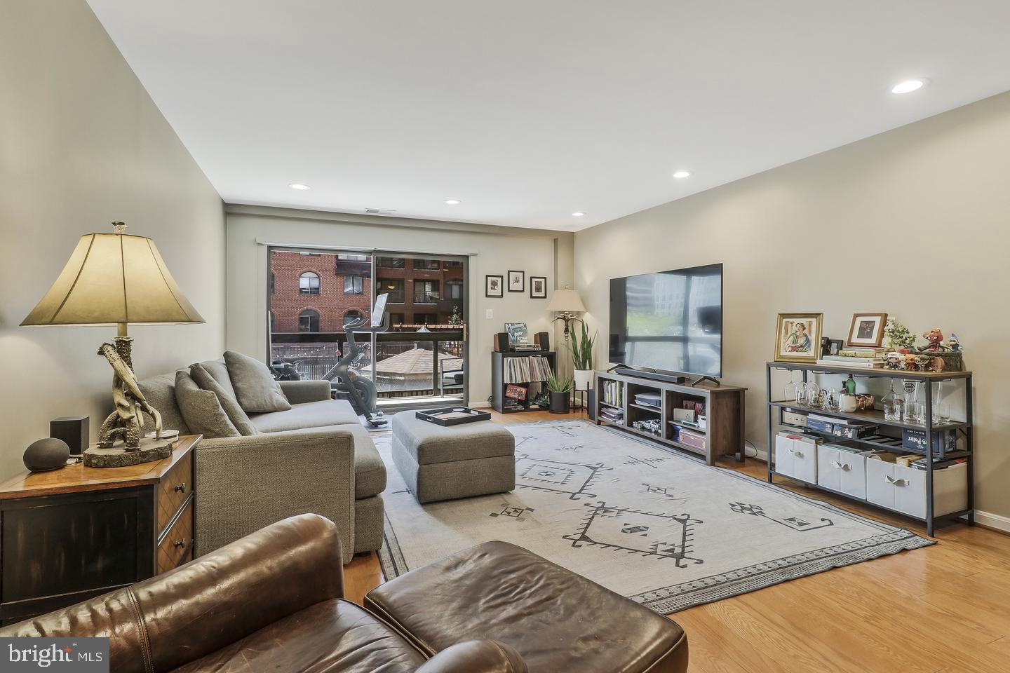 SUMMERWALK - Residential Lease