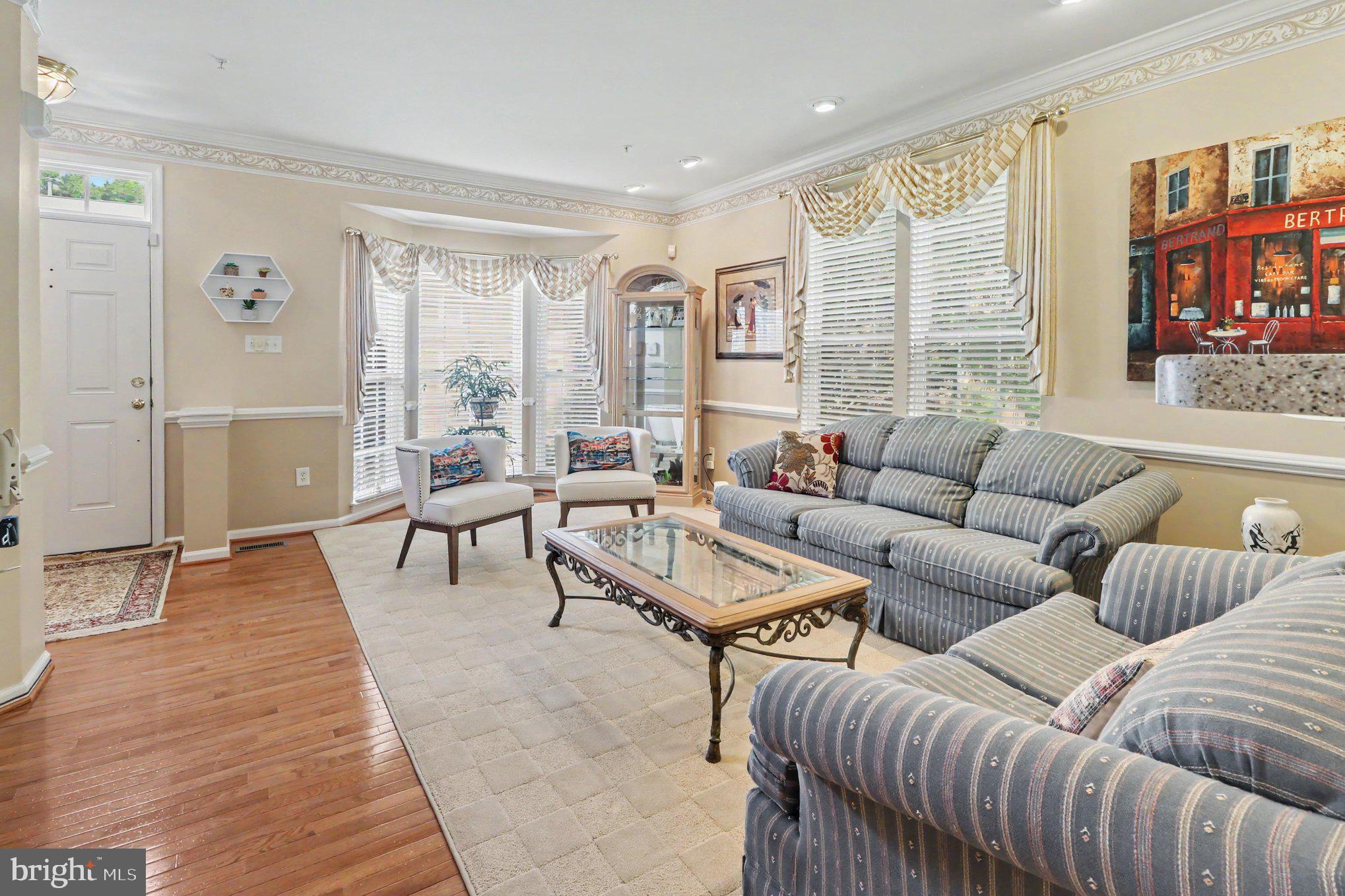 1328 LEWIS LANE