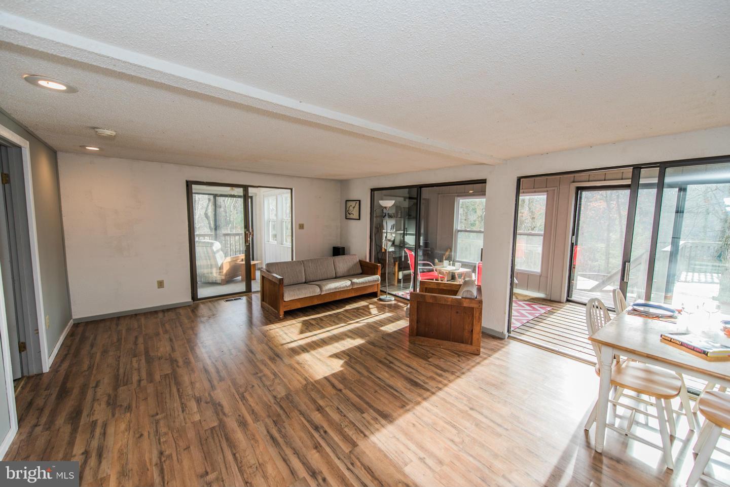 SLEEPY HOLLOW - Residential